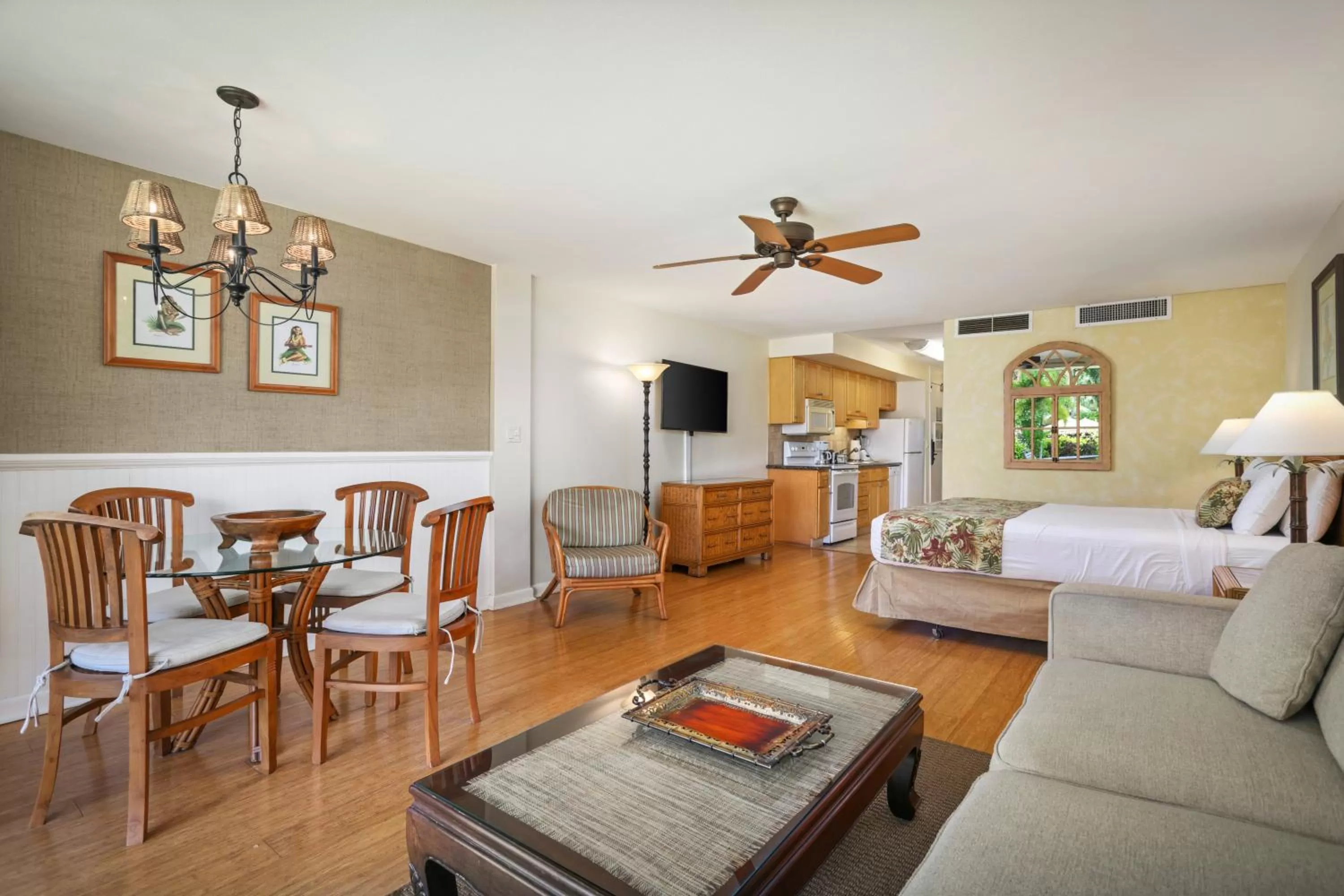 Seating Area in Aston Maui Kaanapali Villas