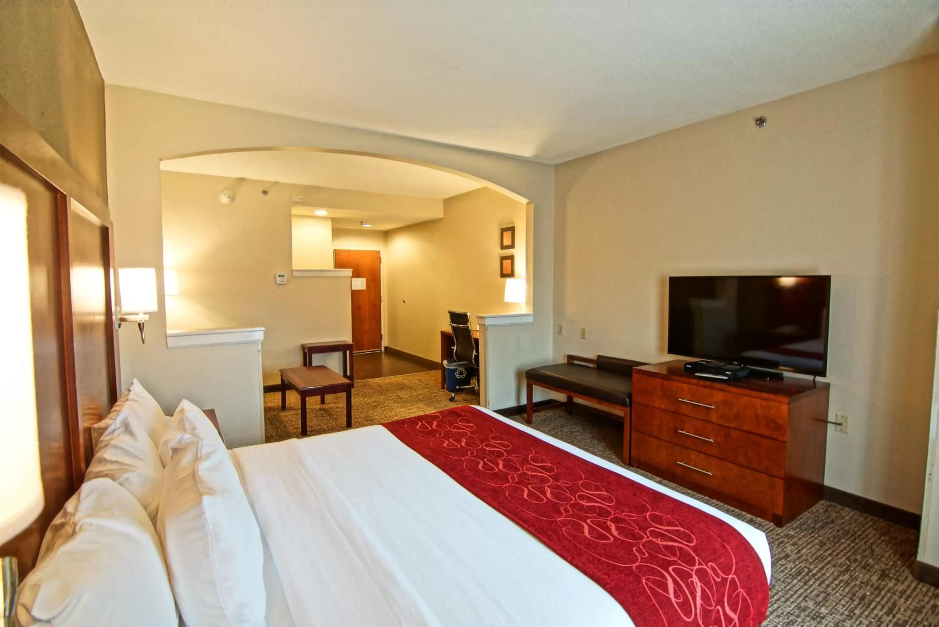 Bed in Comfort Suites Near University