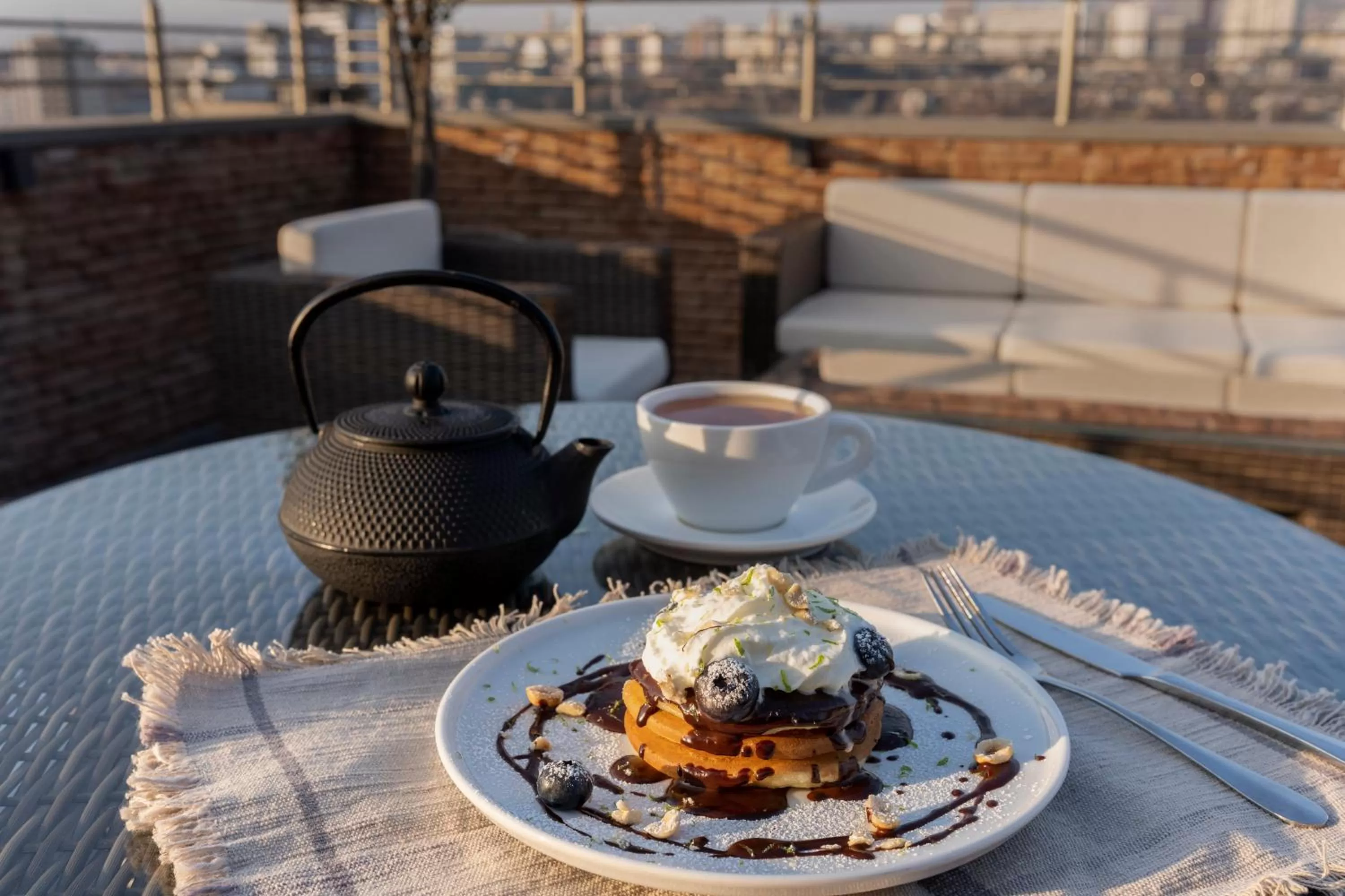 Restaurant/places to eat in Reed Hotel Tbilisi