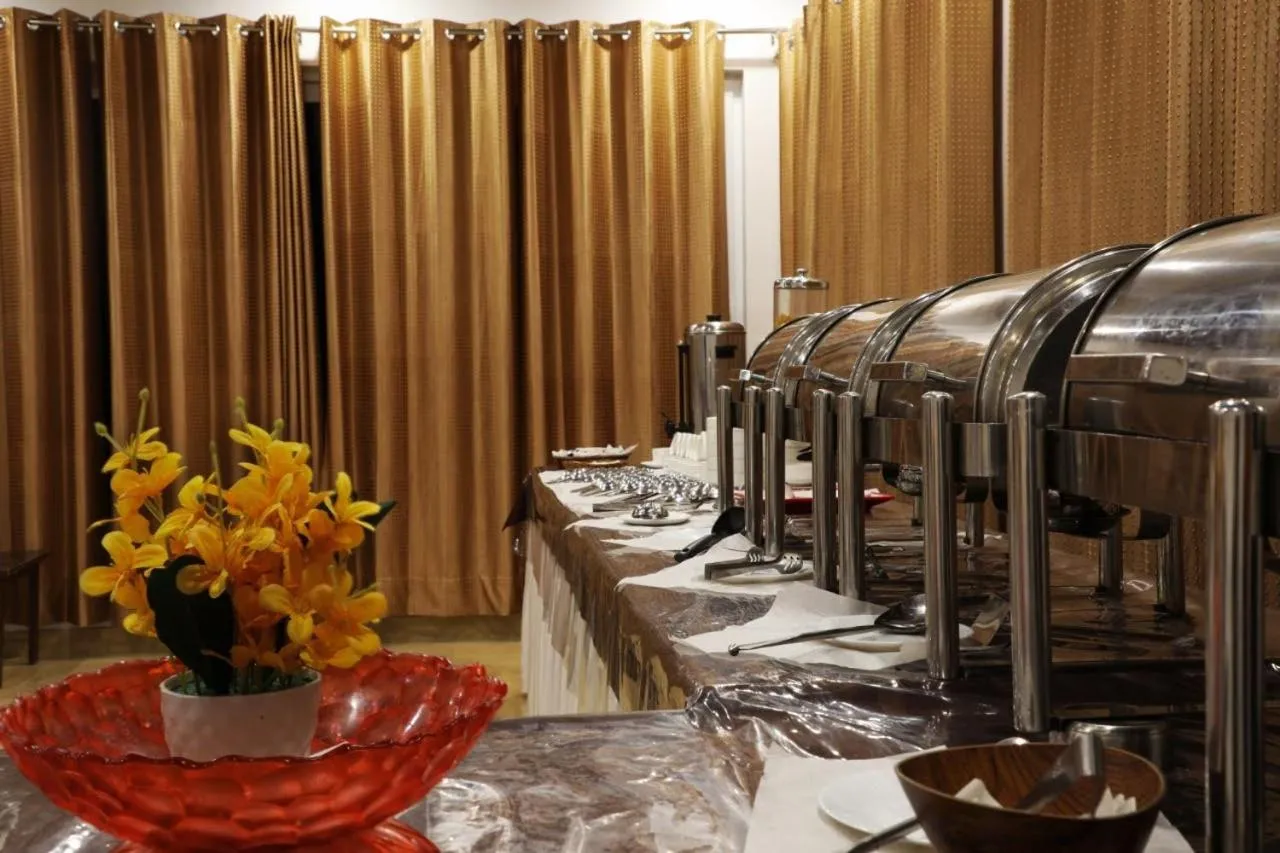 Breakfast in The Mountain Quail