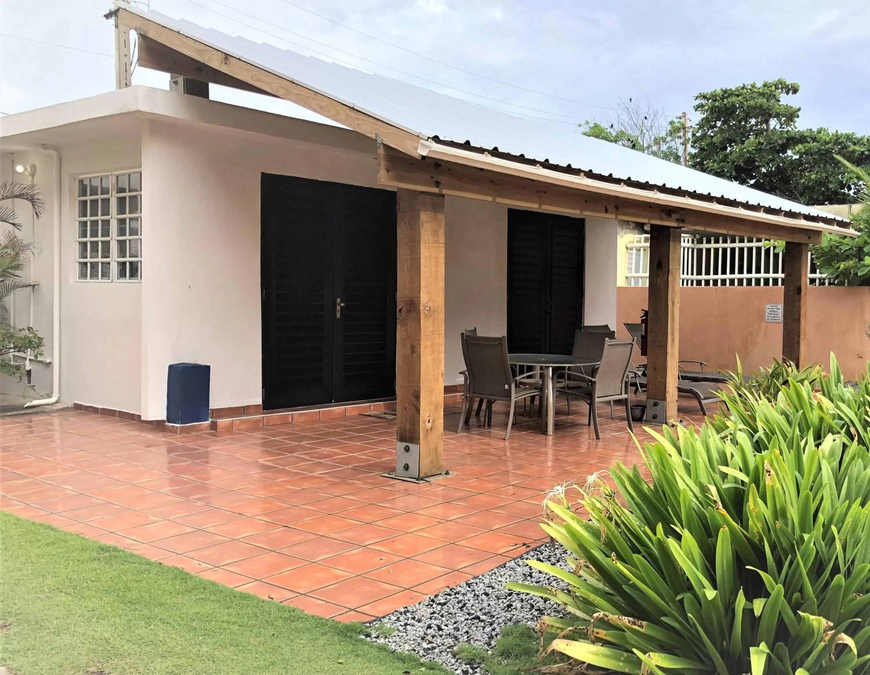 Property building in Luquillo Sunrise Beach Inn