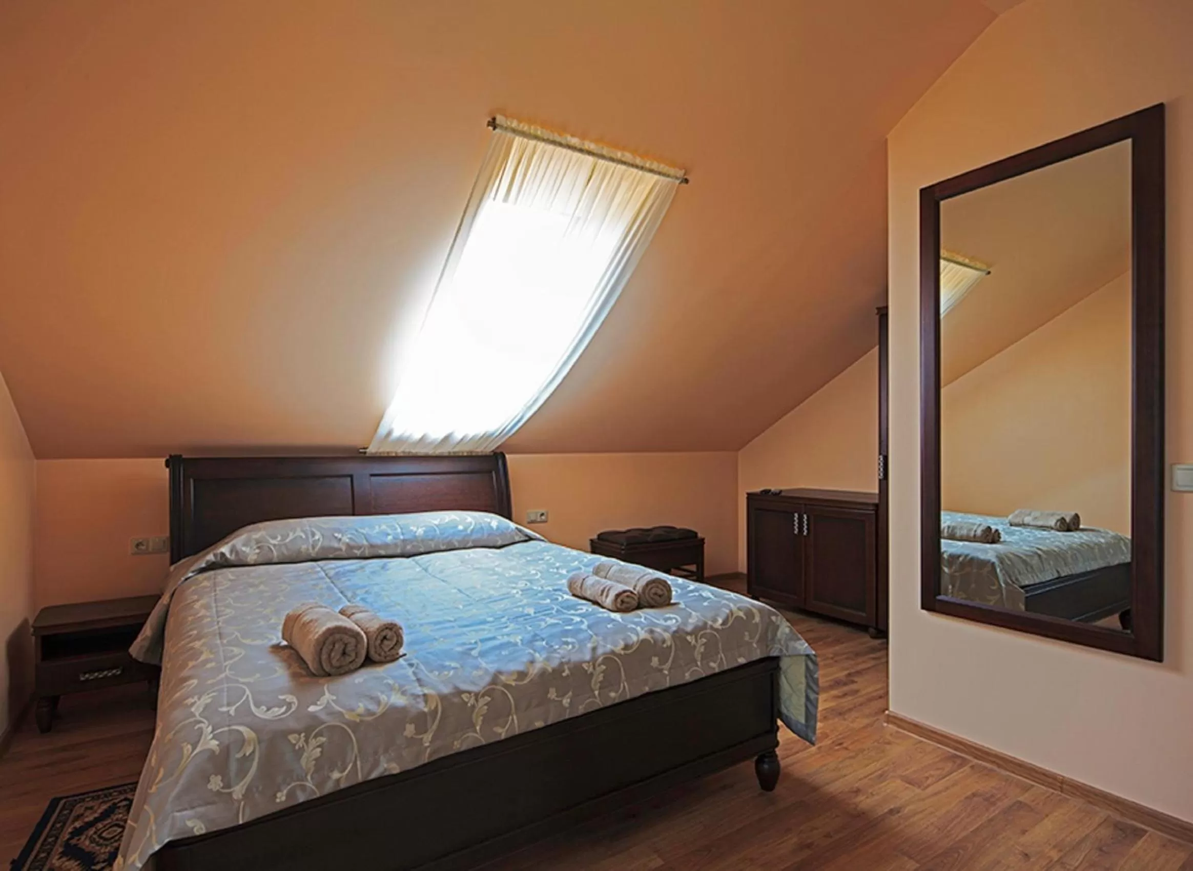 Decorative detail, Bed in El Arm El