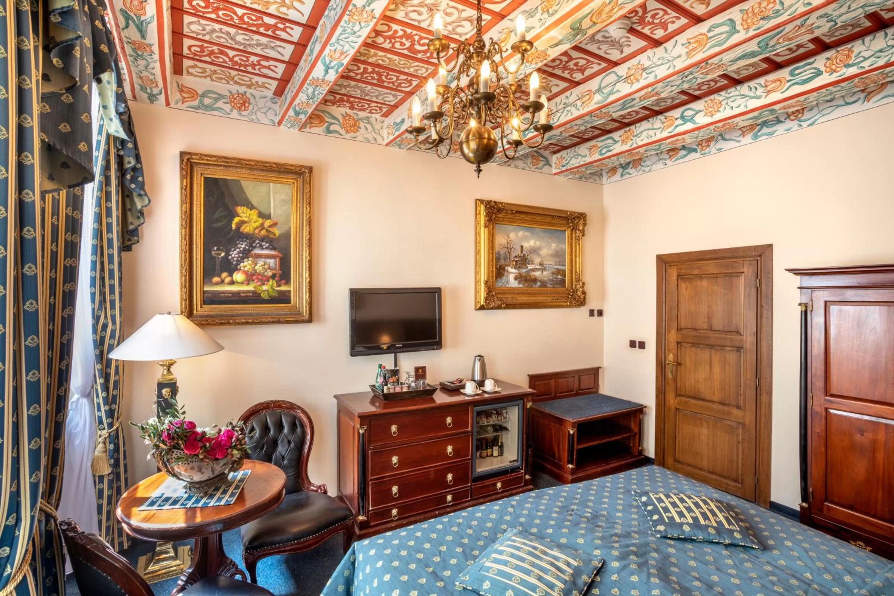 Bed in Hotel U Zlatého Stromu Prague by BHG