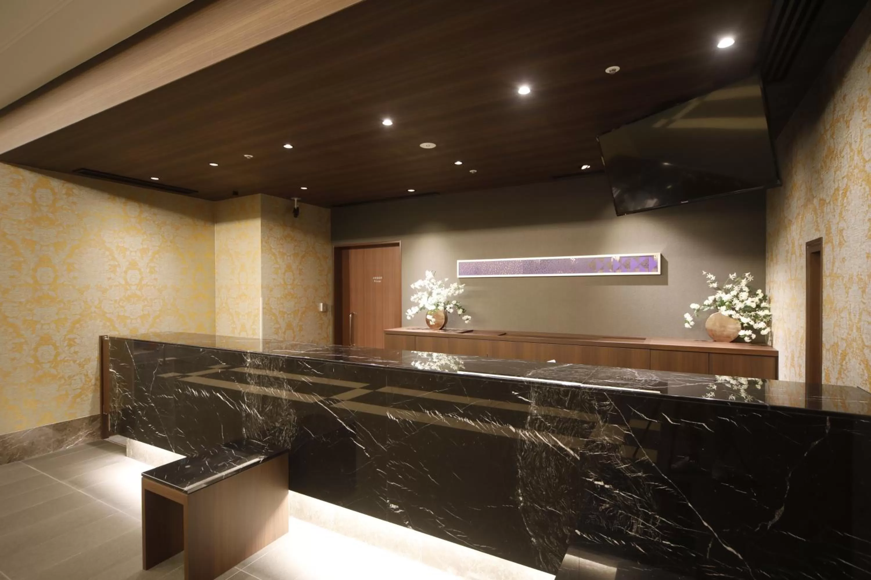 Lobby or reception in Dormy Inn Premium Osaka Kitahama