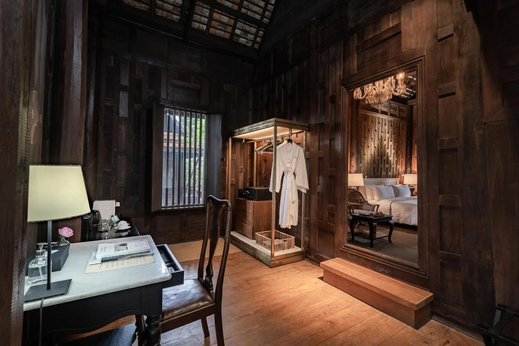 Bed in Villa Mahabhirom