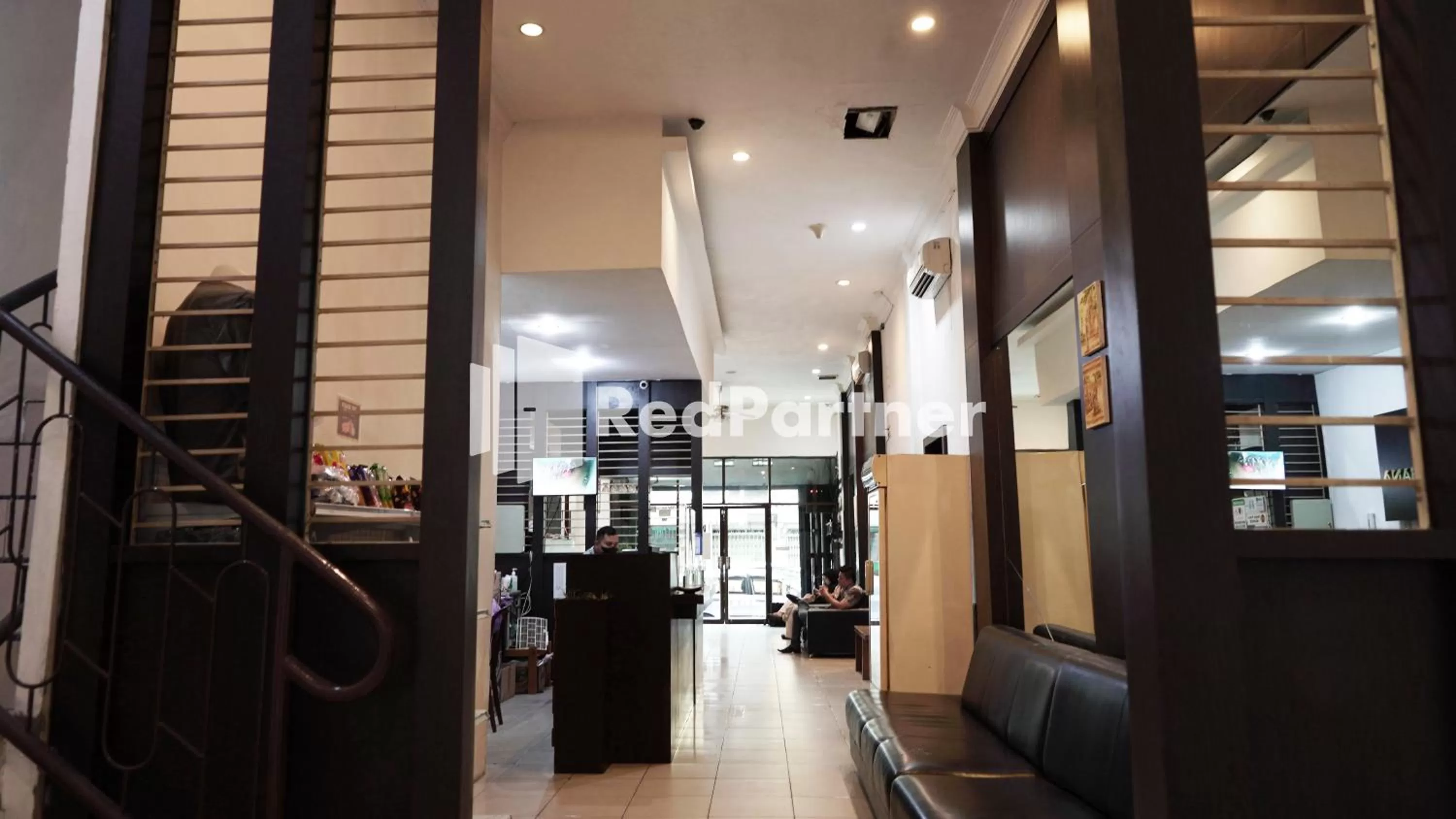 Lobby or reception in Wisma Sederhana Medan Mitra RedDoorz