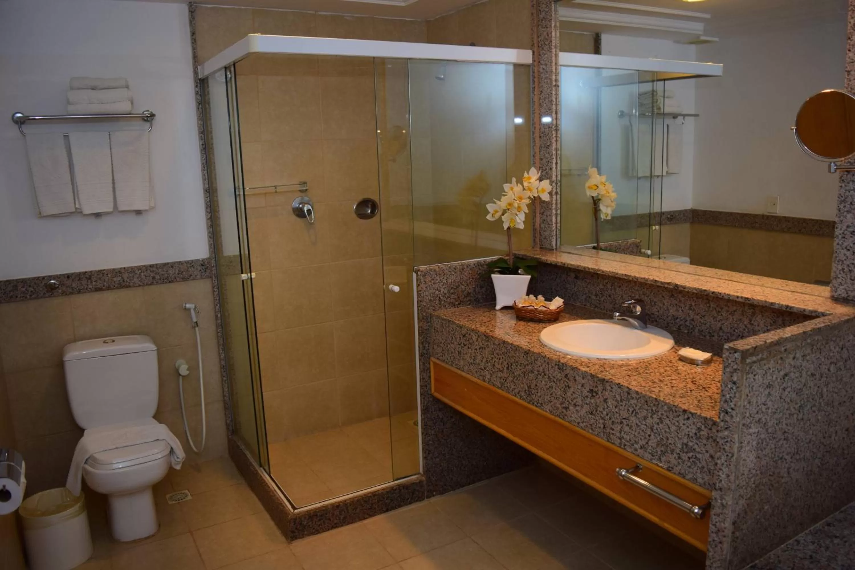 Bathroom in Hotel Atlântico Búzios Convention