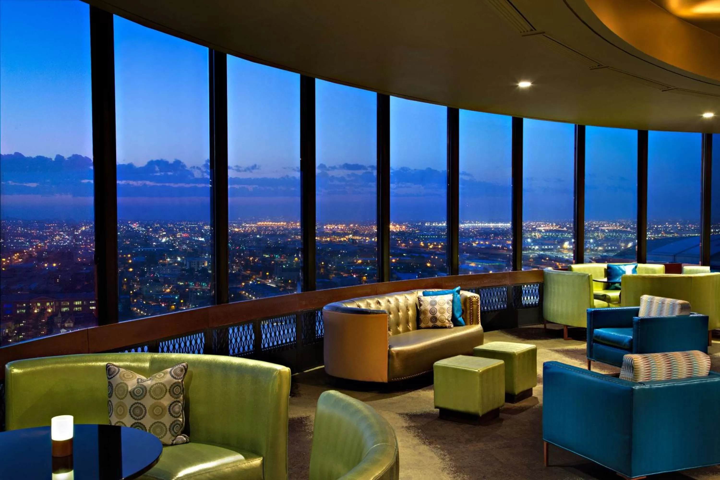 Restaurant/places to eat in Hyatt Regency Phoenix Downtown