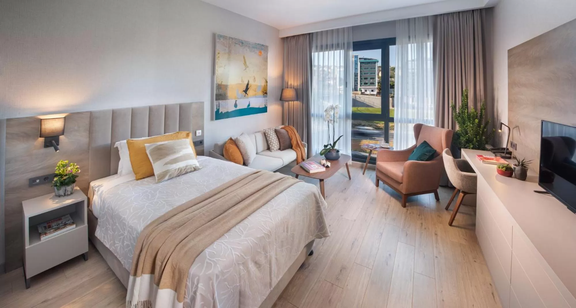 Bedroom, Bed in Antwell Suites