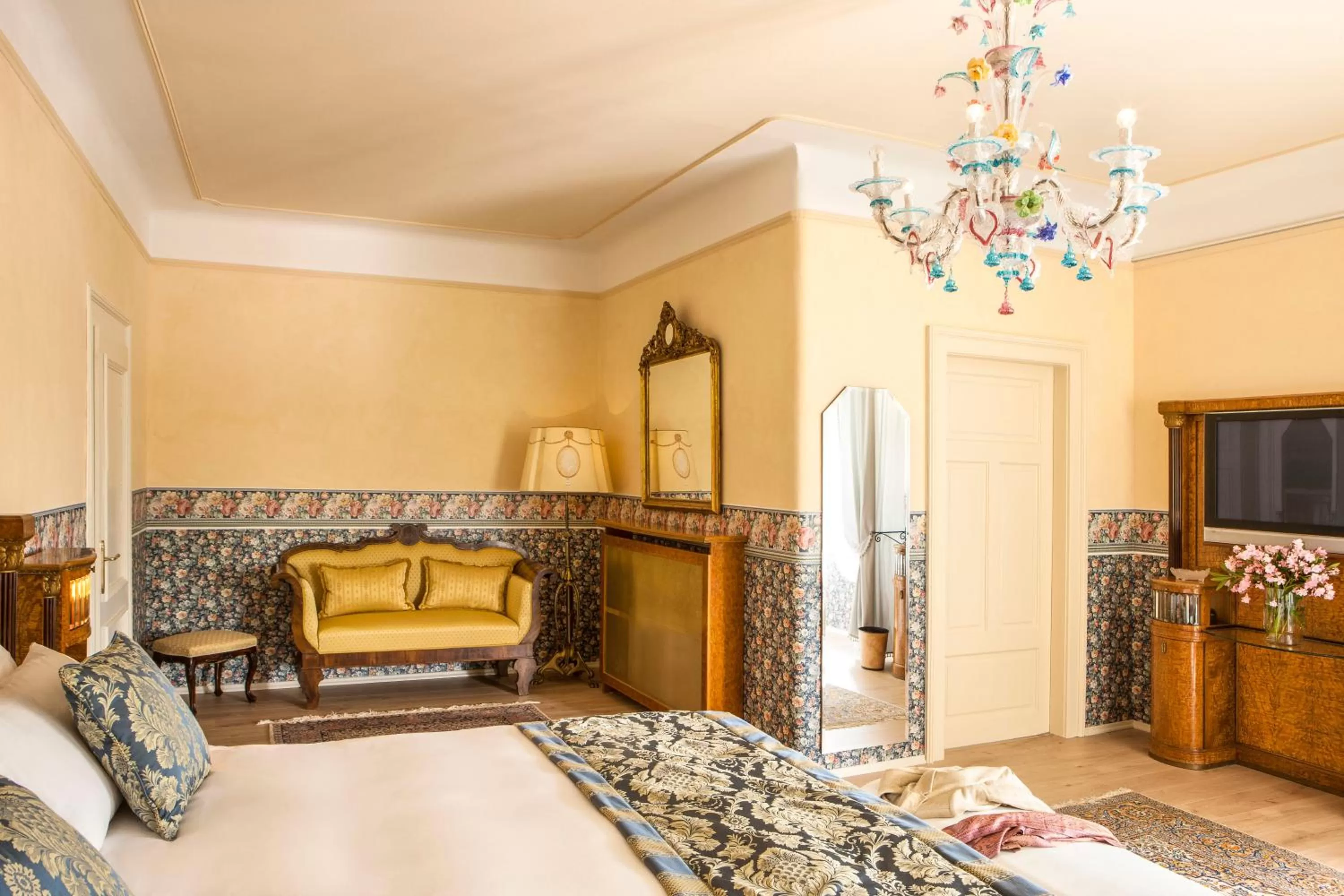 Photo of the whole room, Bed in Castello Di Spessa - Residenze d'epoca