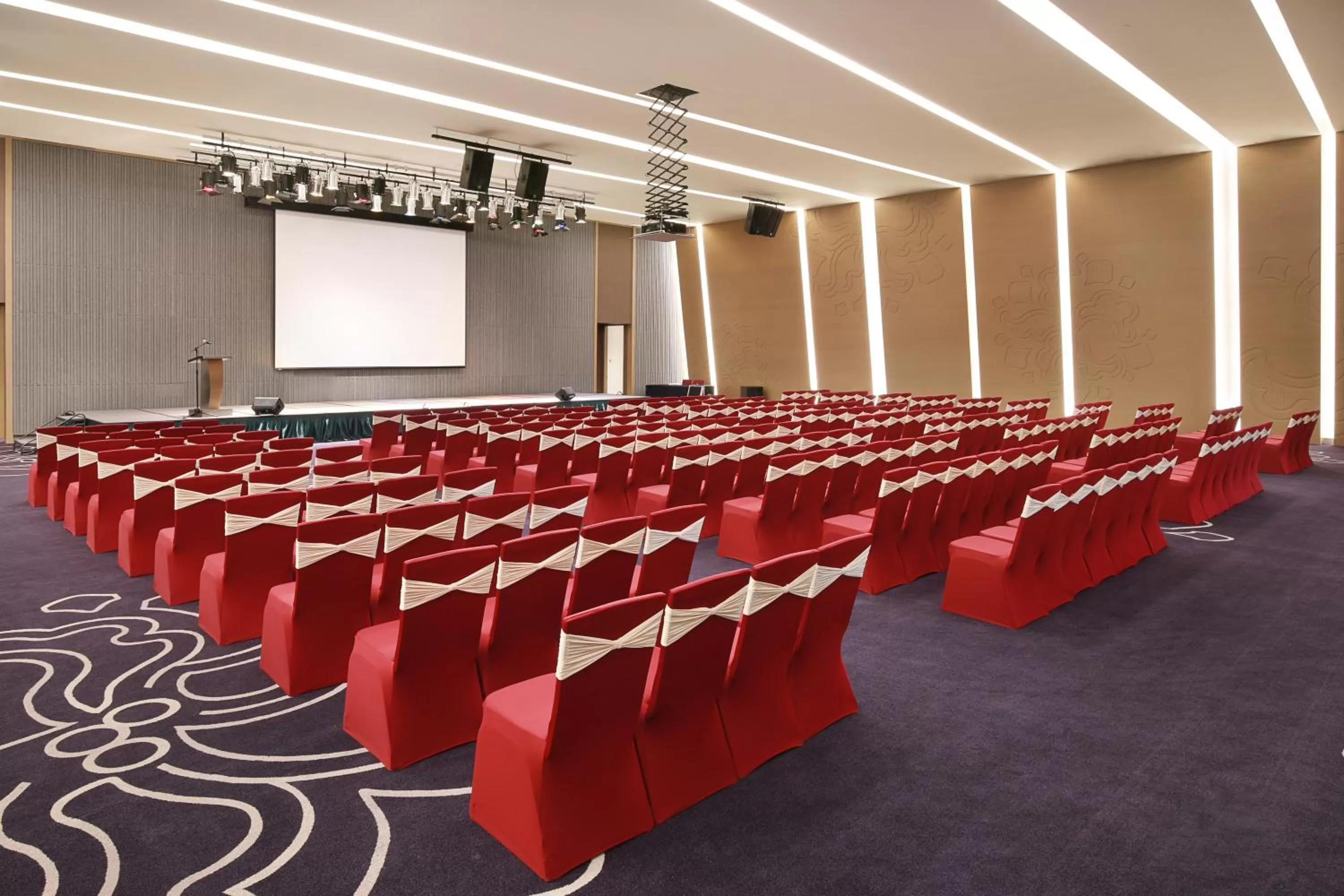 Business facilities in Noble Resort Hotel Melaka 马六甲诺铂度假酒店