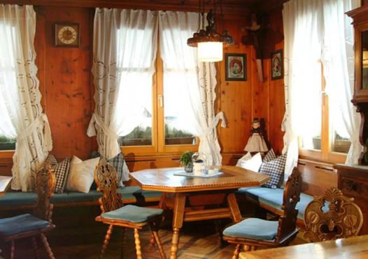 Lounge or bar in Sporthotel Sonne