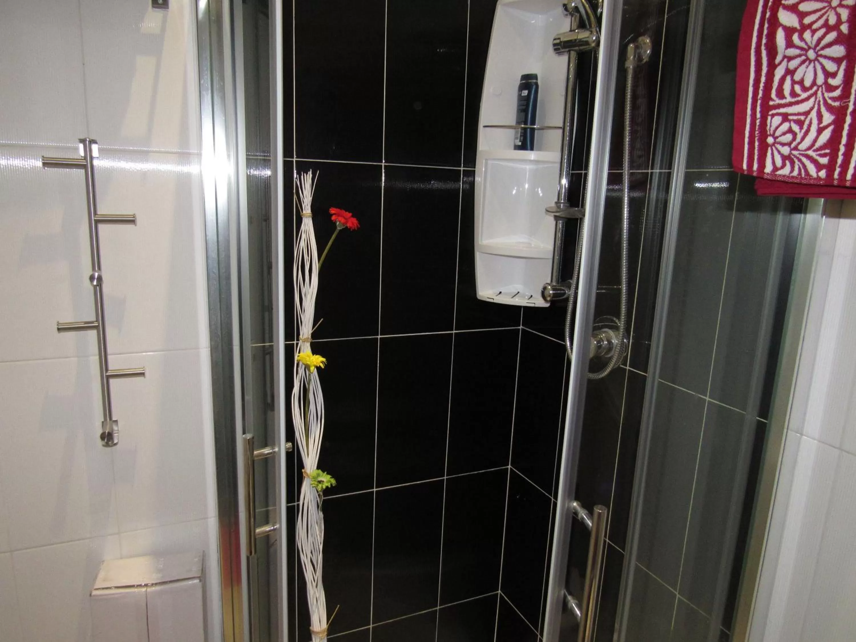 Bathroom in La Voce del Violino