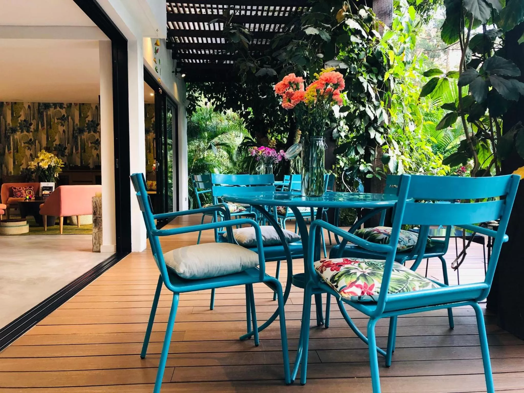 Property building in Patio del Mundo