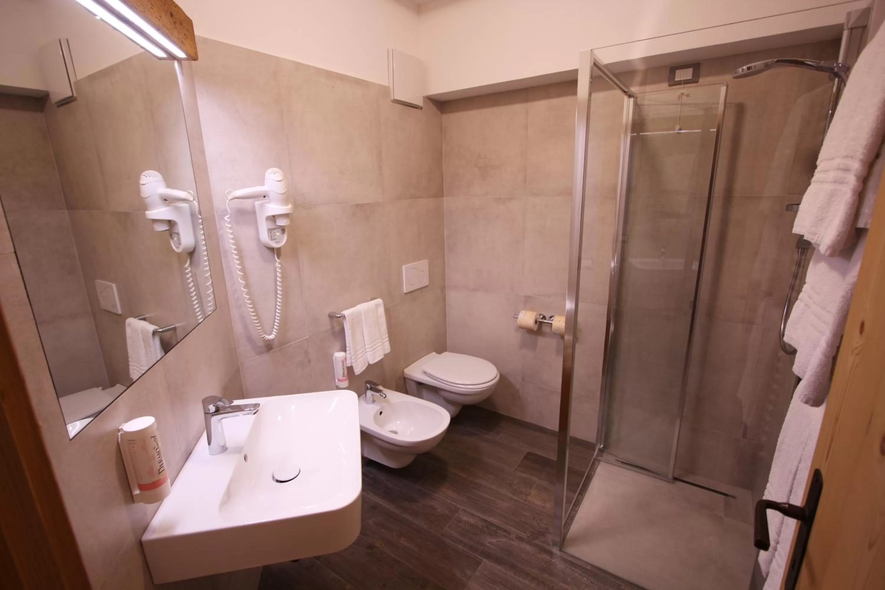 Bathroom in Hotel Trieste