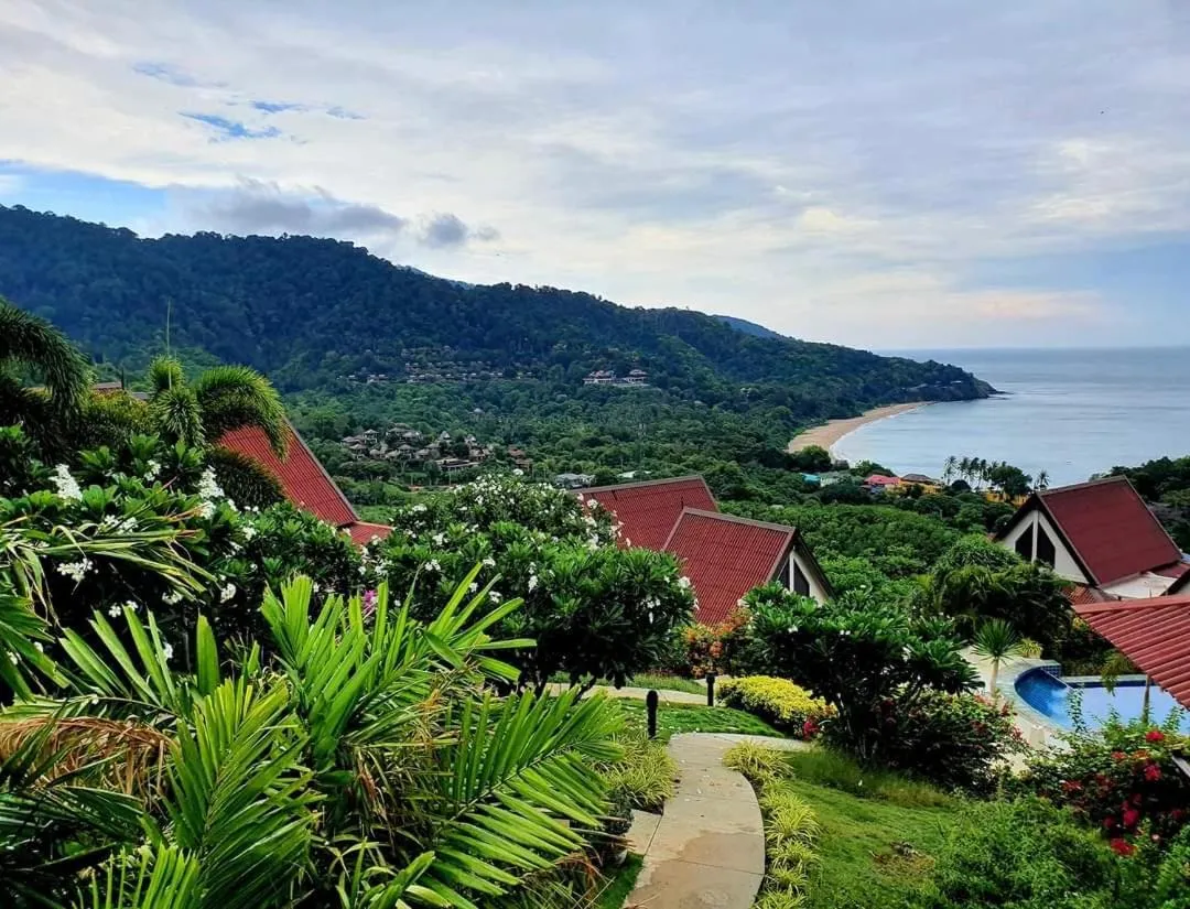 Garden in Baan KanTiang See Villas - SHA Extra Plus