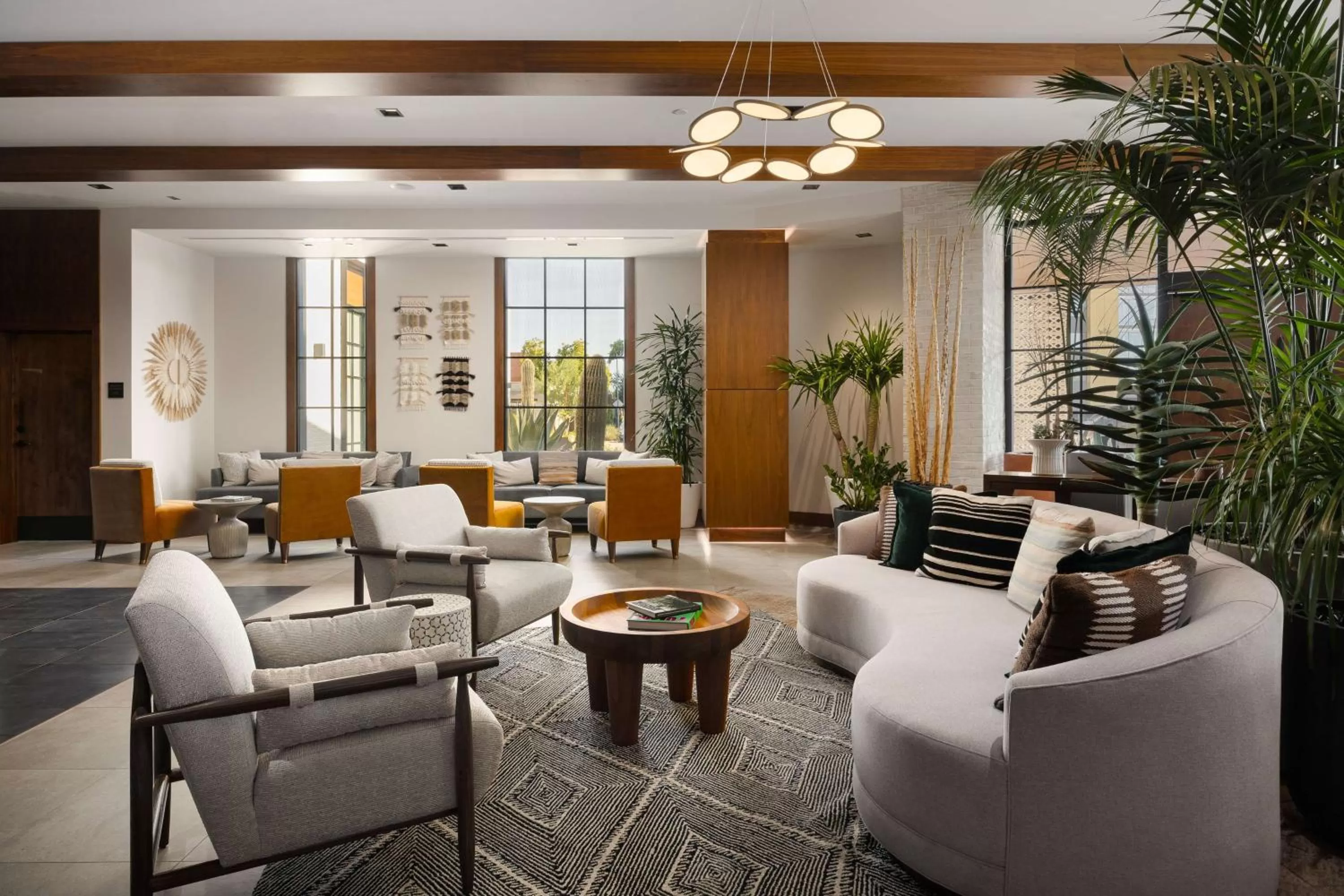 Lobby or reception in Senna House Hotel Scottsdale, Curio Collection By Hilton