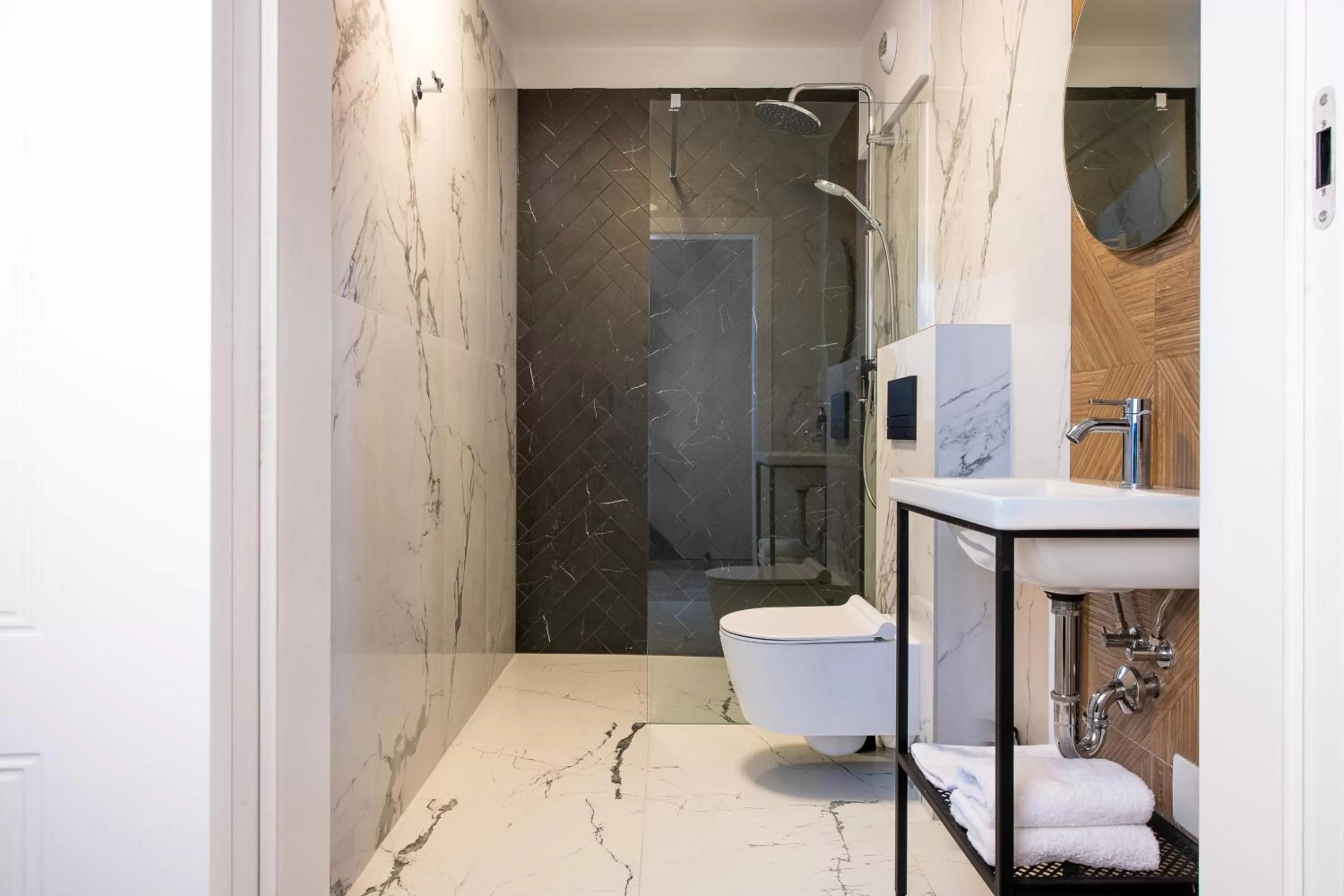 Bathroom in MR67 Mayera Rapaporta