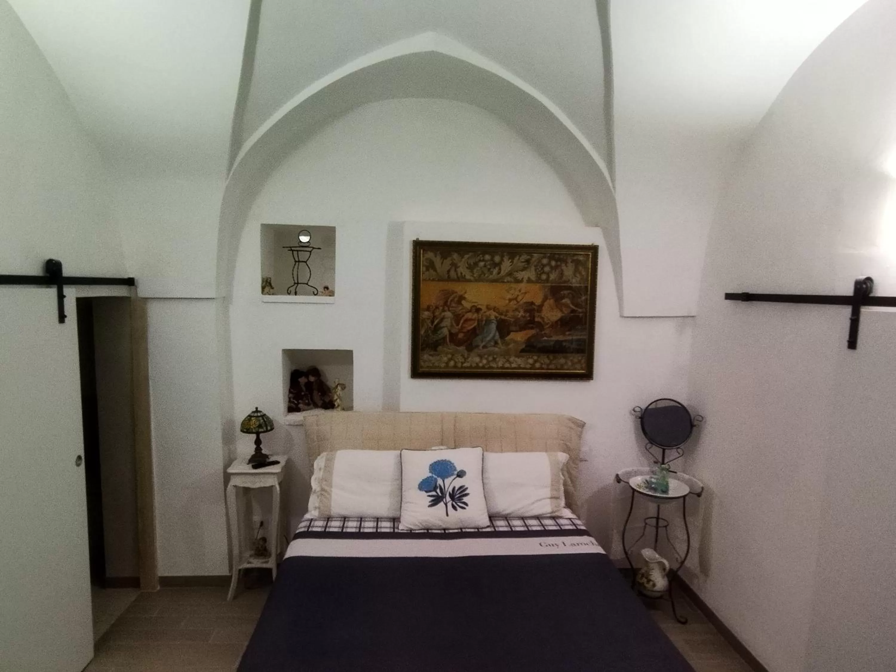 Bed in TRULLO CARMEN