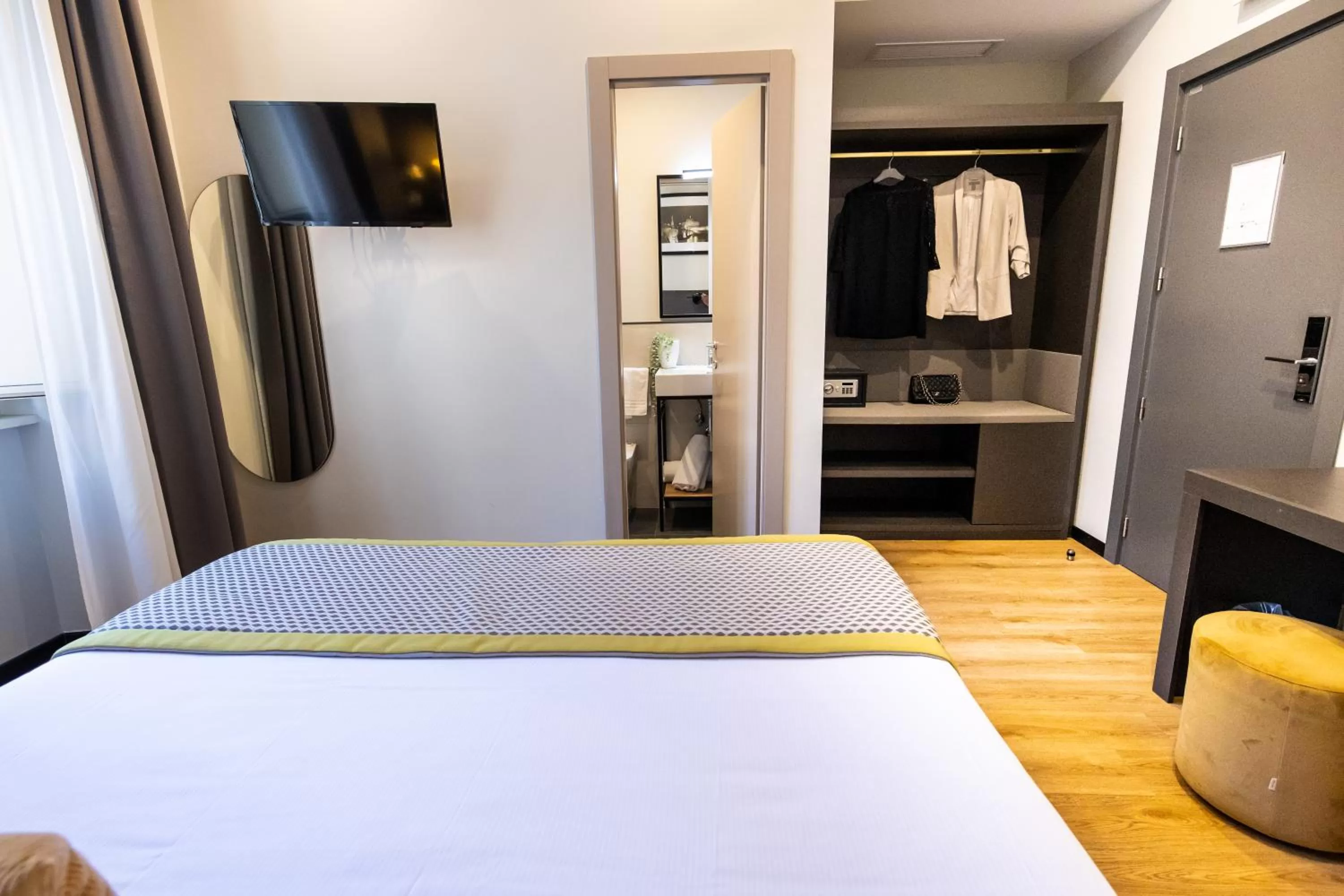 Bedroom, Bed in The Cross Hotel