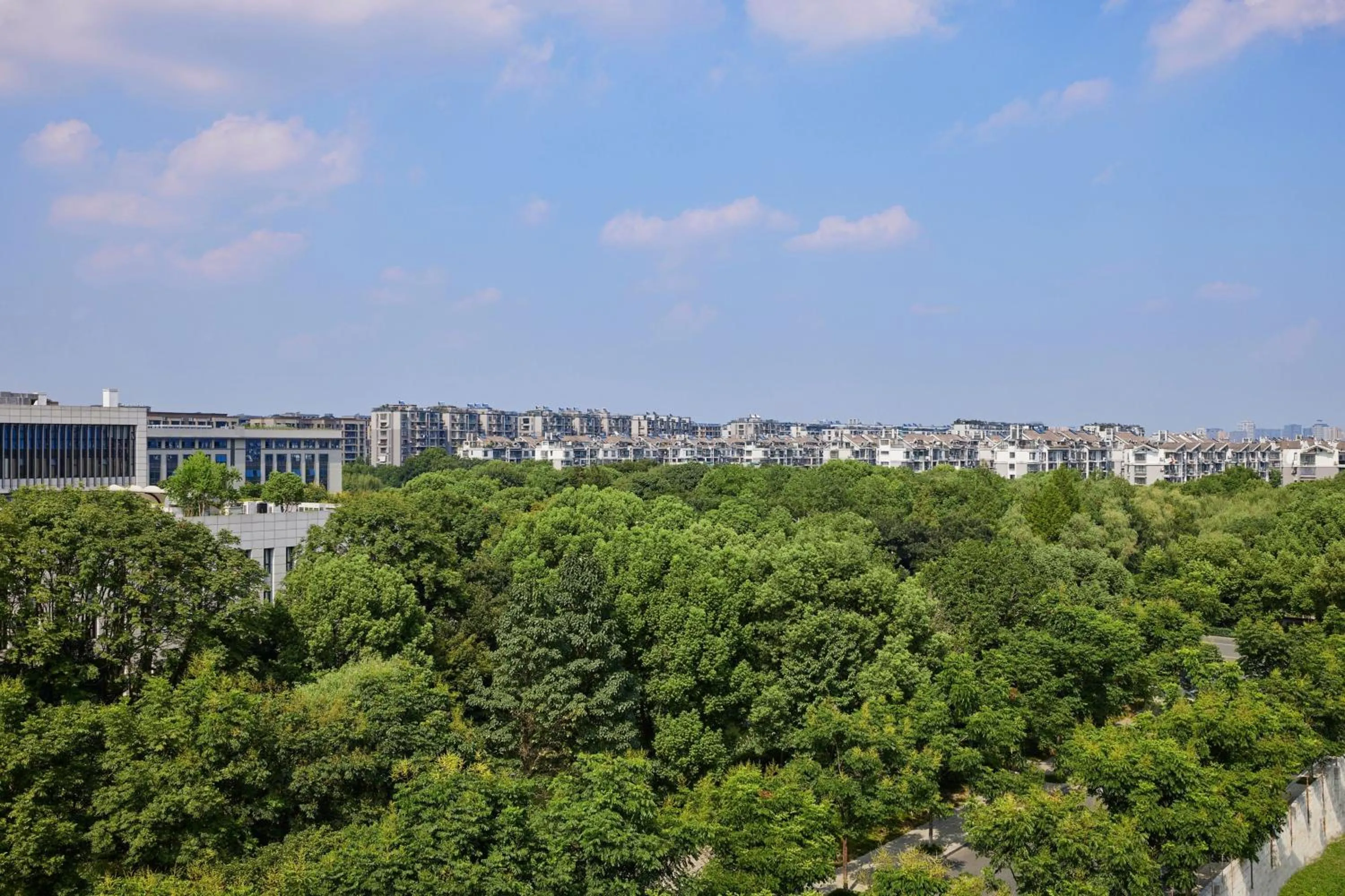 Bedroom in Courtyard by Marriott Hangzhou West