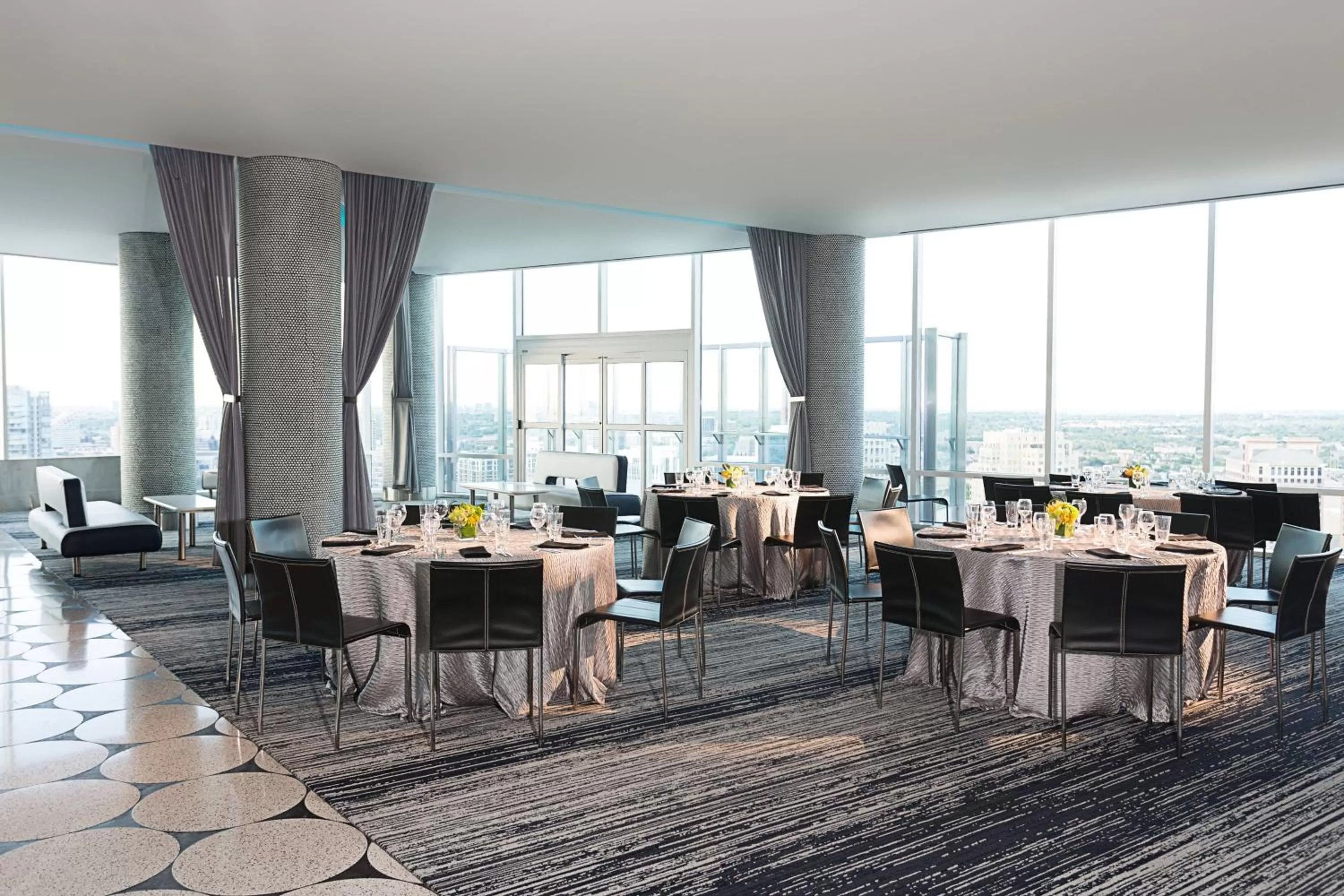 Meeting/conference room in W Dallas