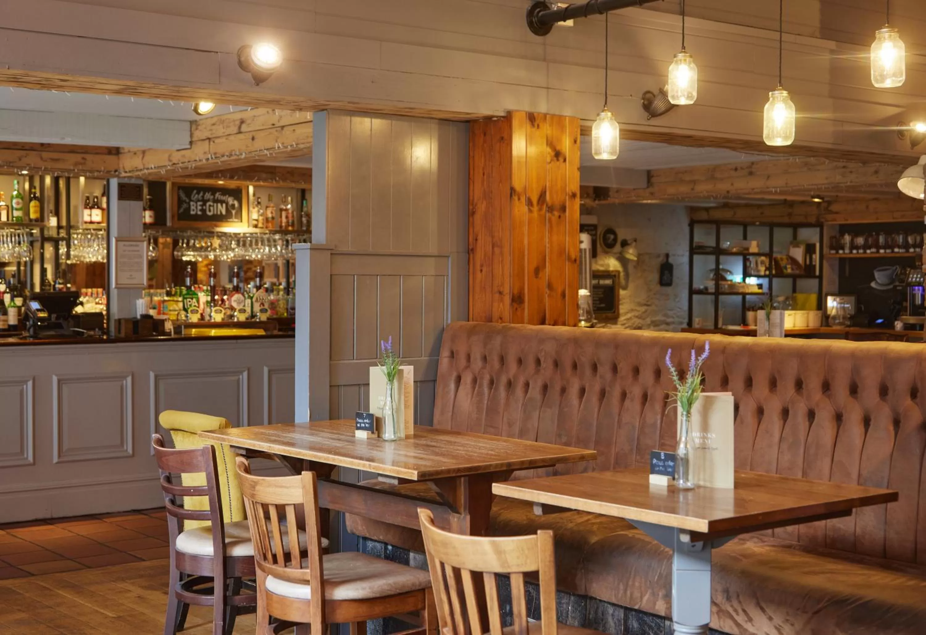 Lounge or bar in Fieldhead Hotel by Greene King Inns