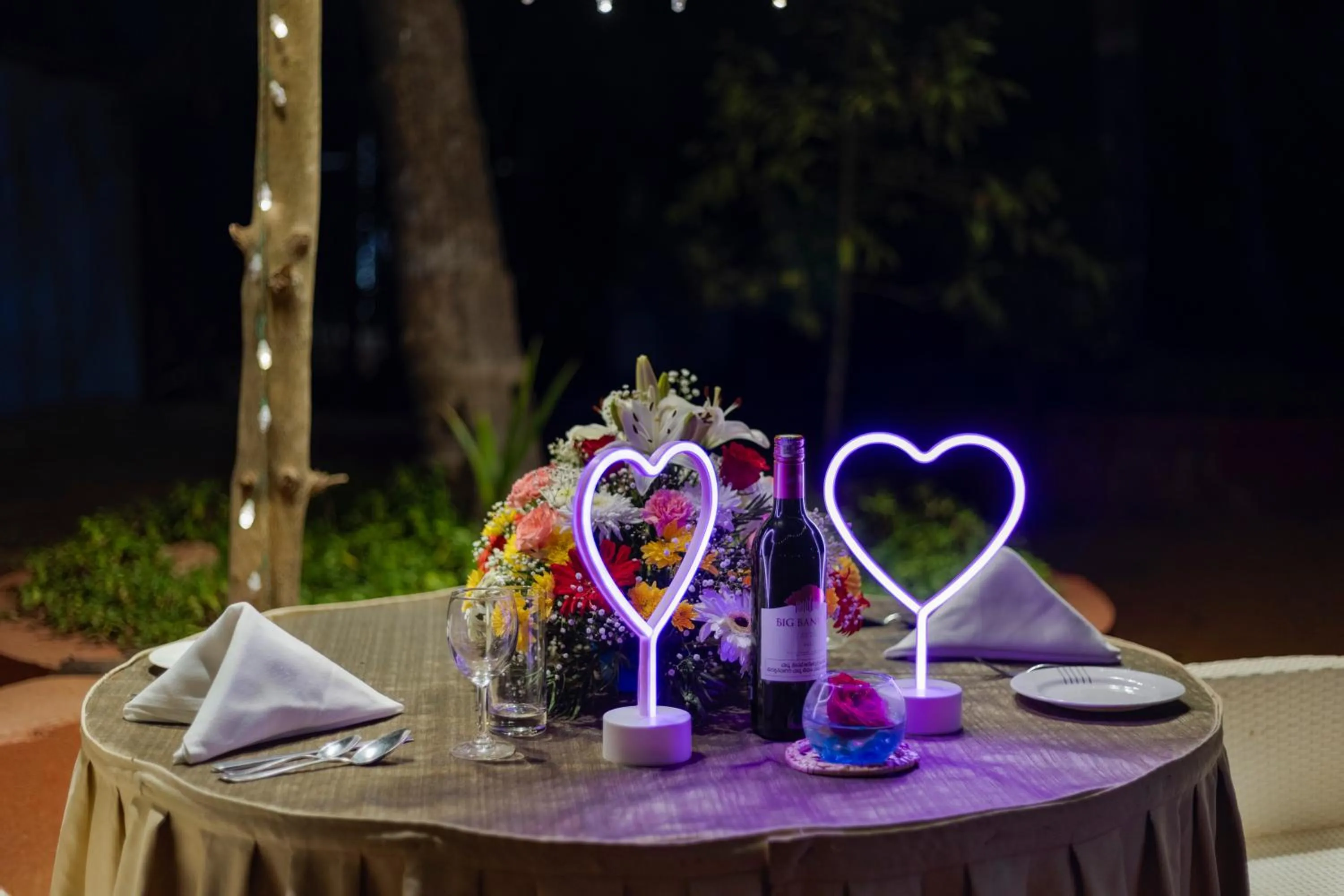 Restaurant/places to eat in Sterling Karwar