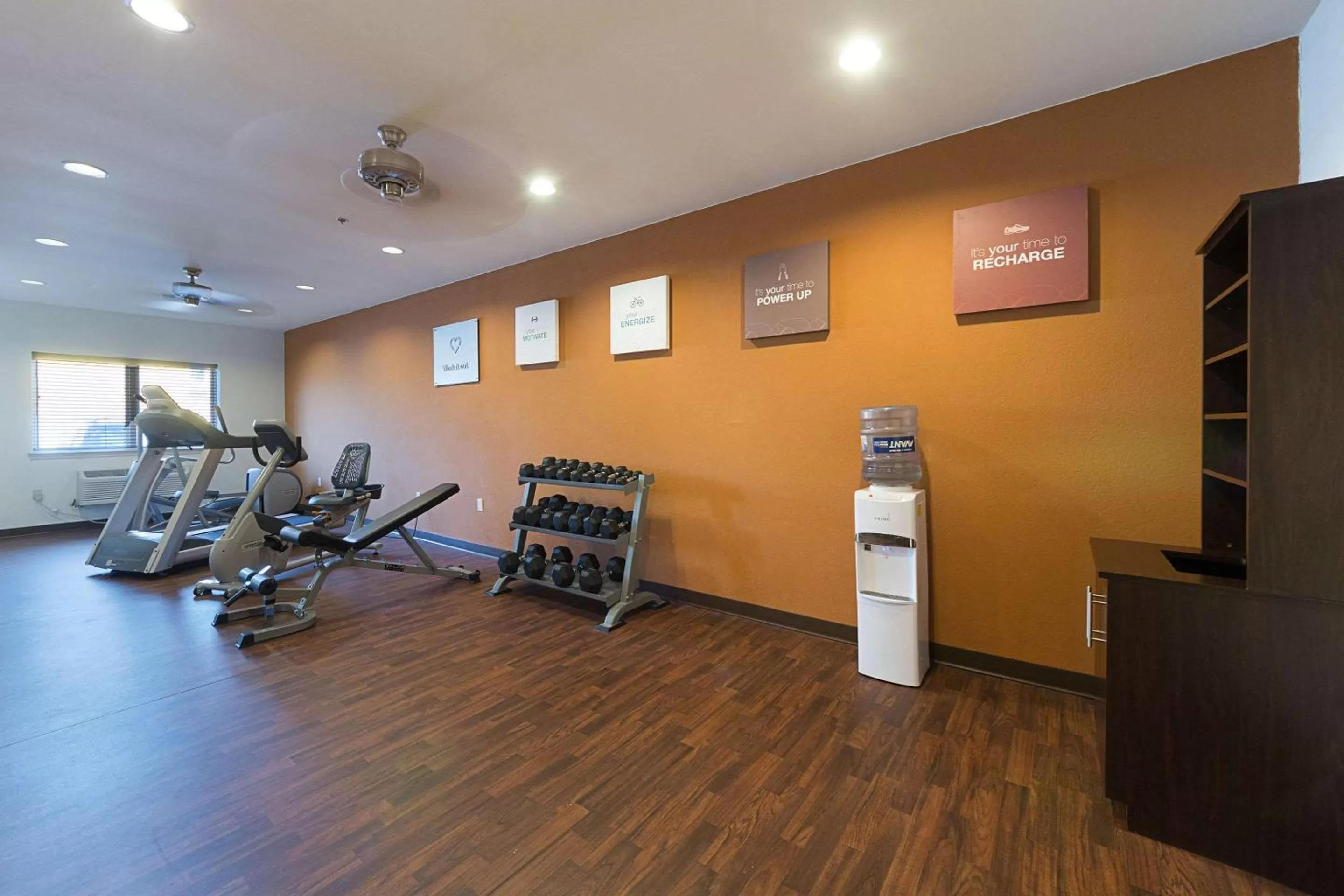 Fitness centre/facilities in Comfort Suites Beachside