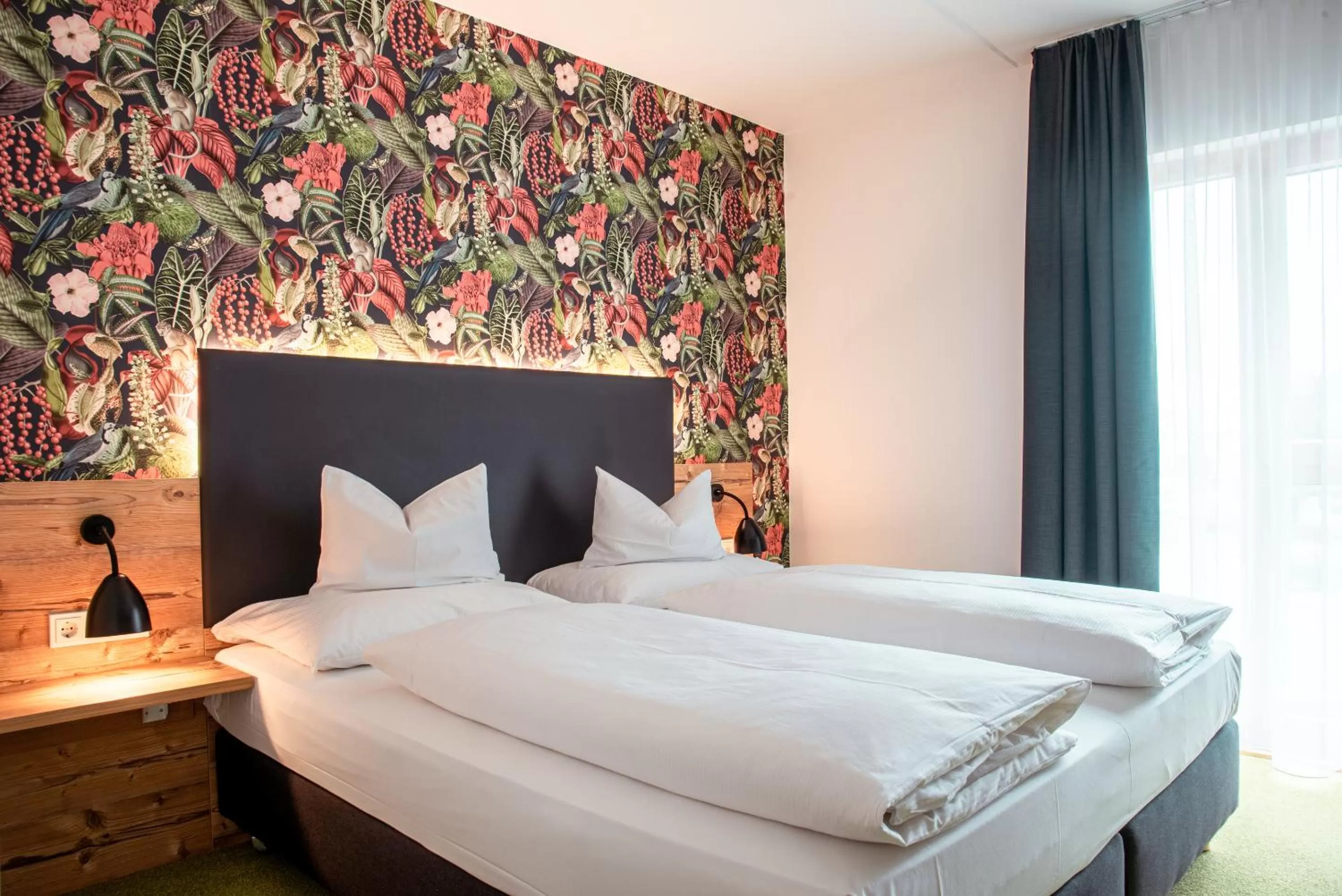 Bed in Alb Inn - Hotel & Apartments