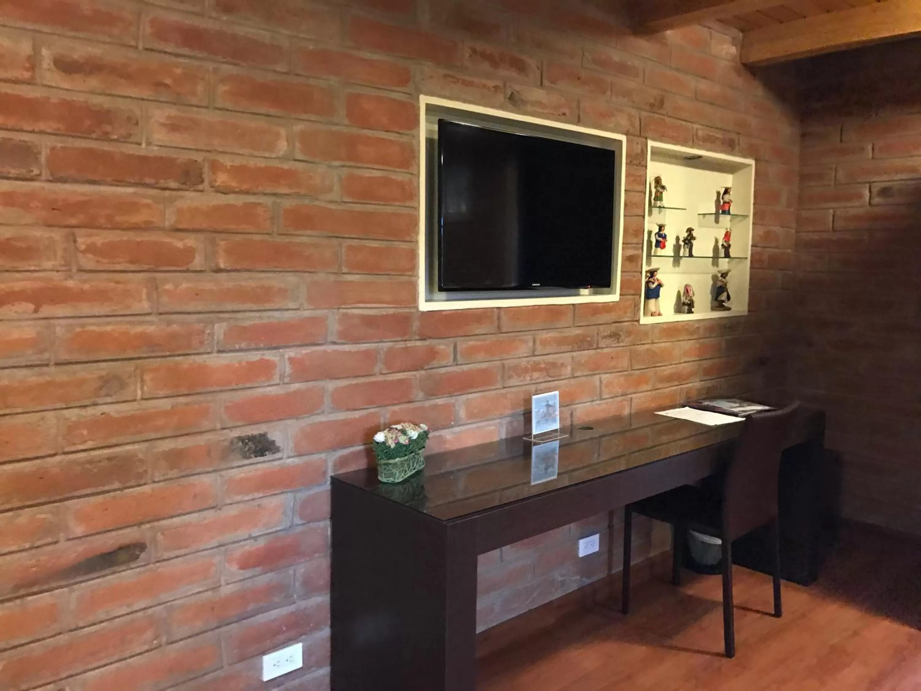 TV and multimedia in Puertolago Country Inn & Resort