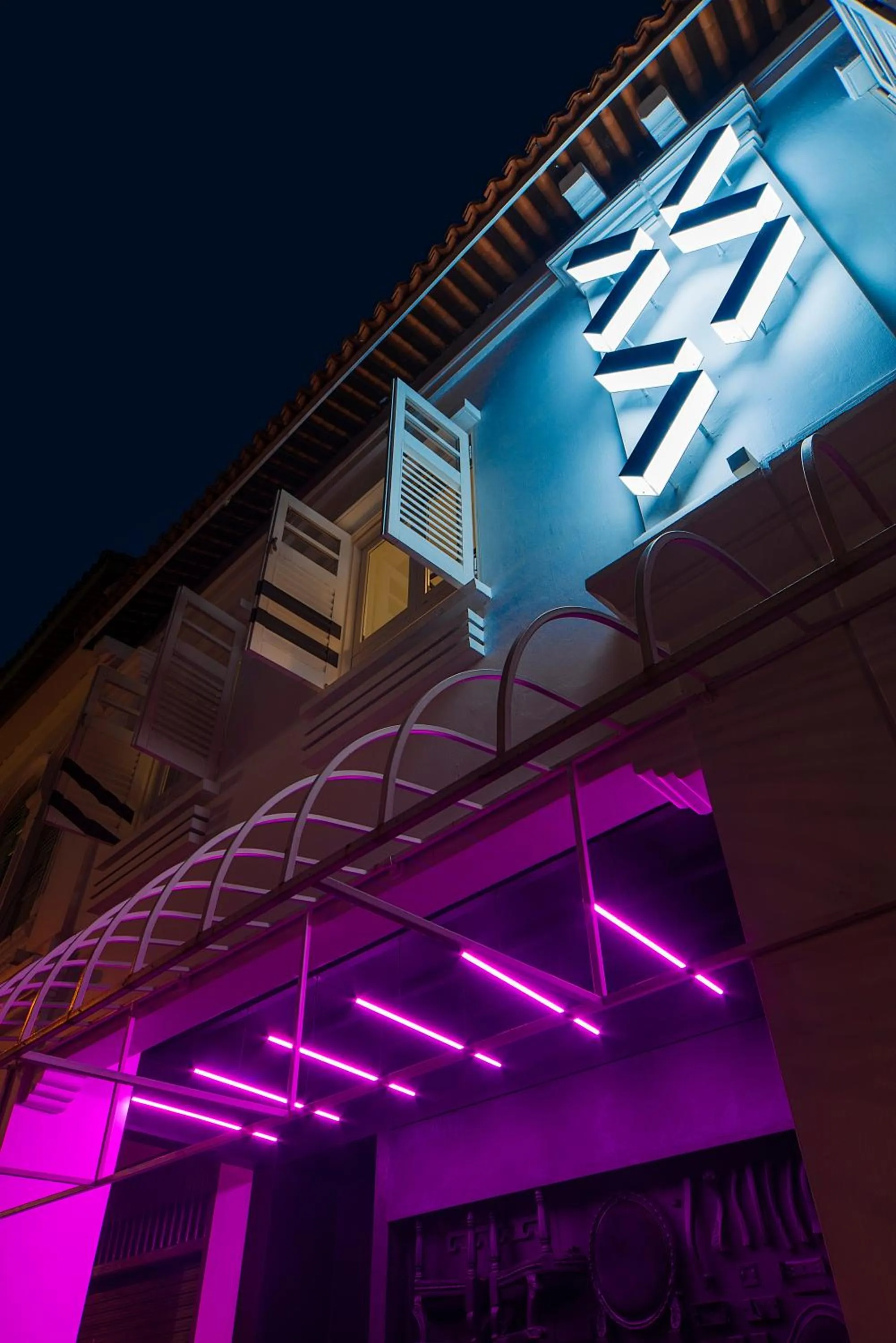 Facade/entrance, Property Building in Hi Hotel