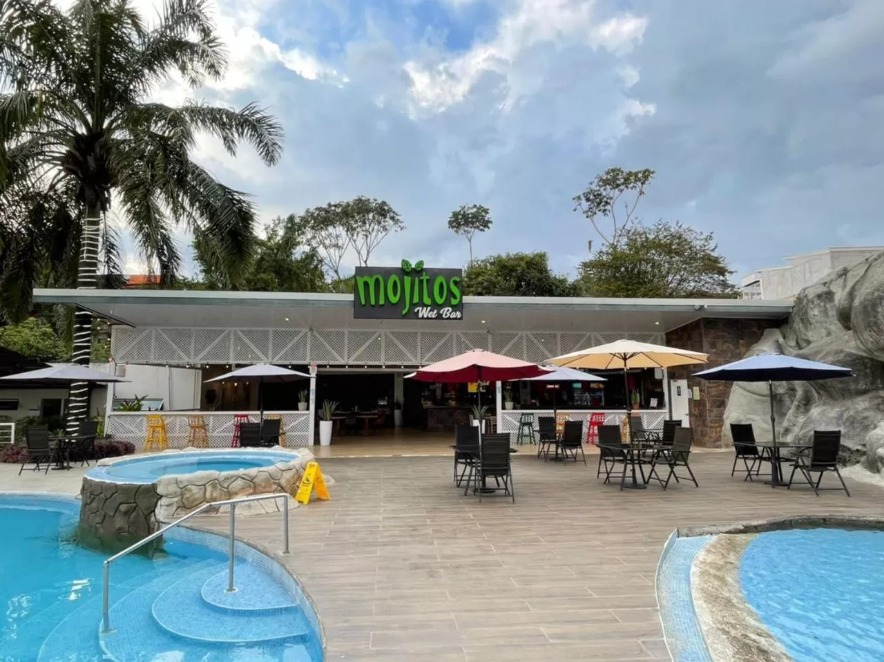 Hotel PZ Country Club & Conference Center