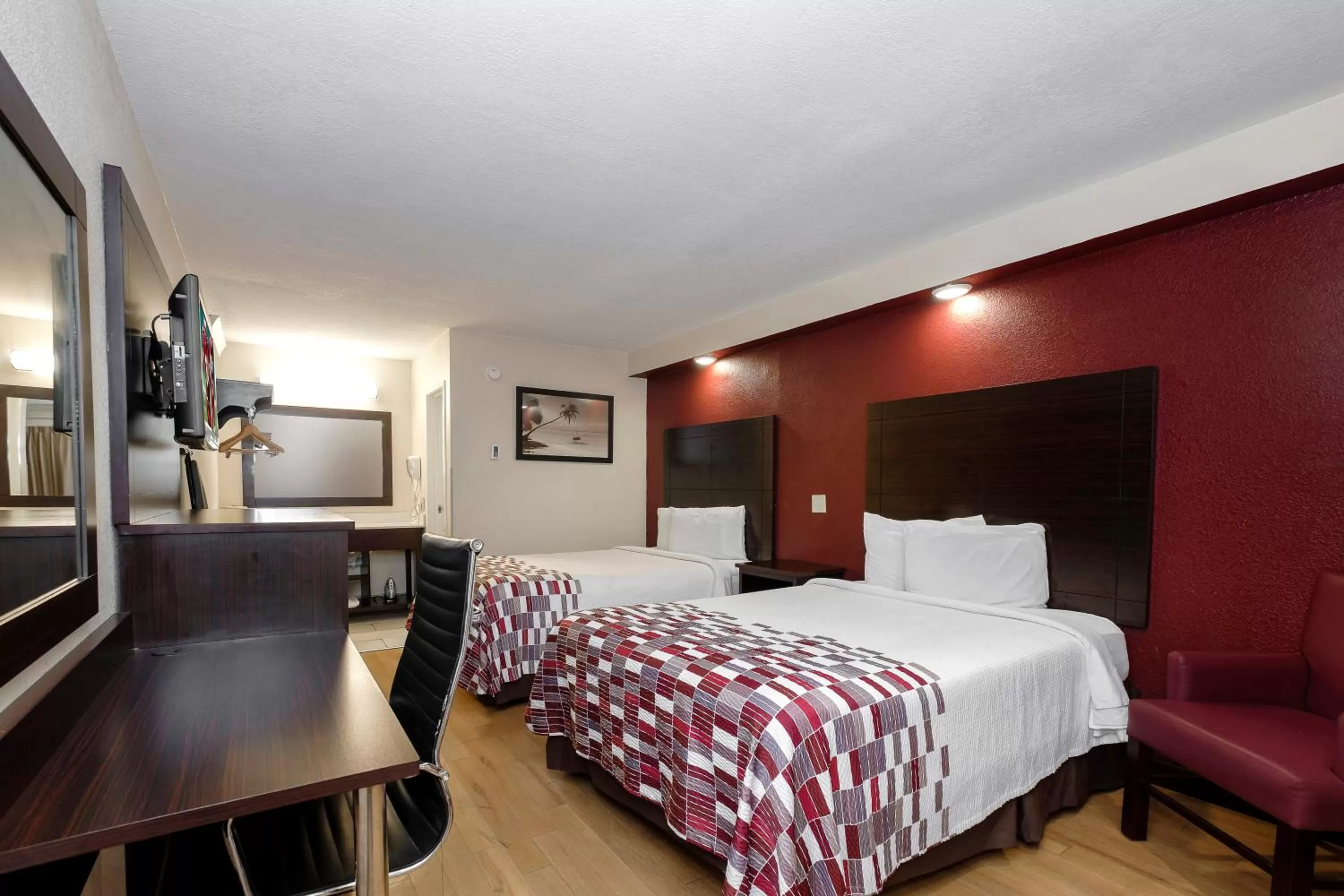 Standard Room with Two Double Beds Non- Smoking in Red Roof Inn Tallahassee - University