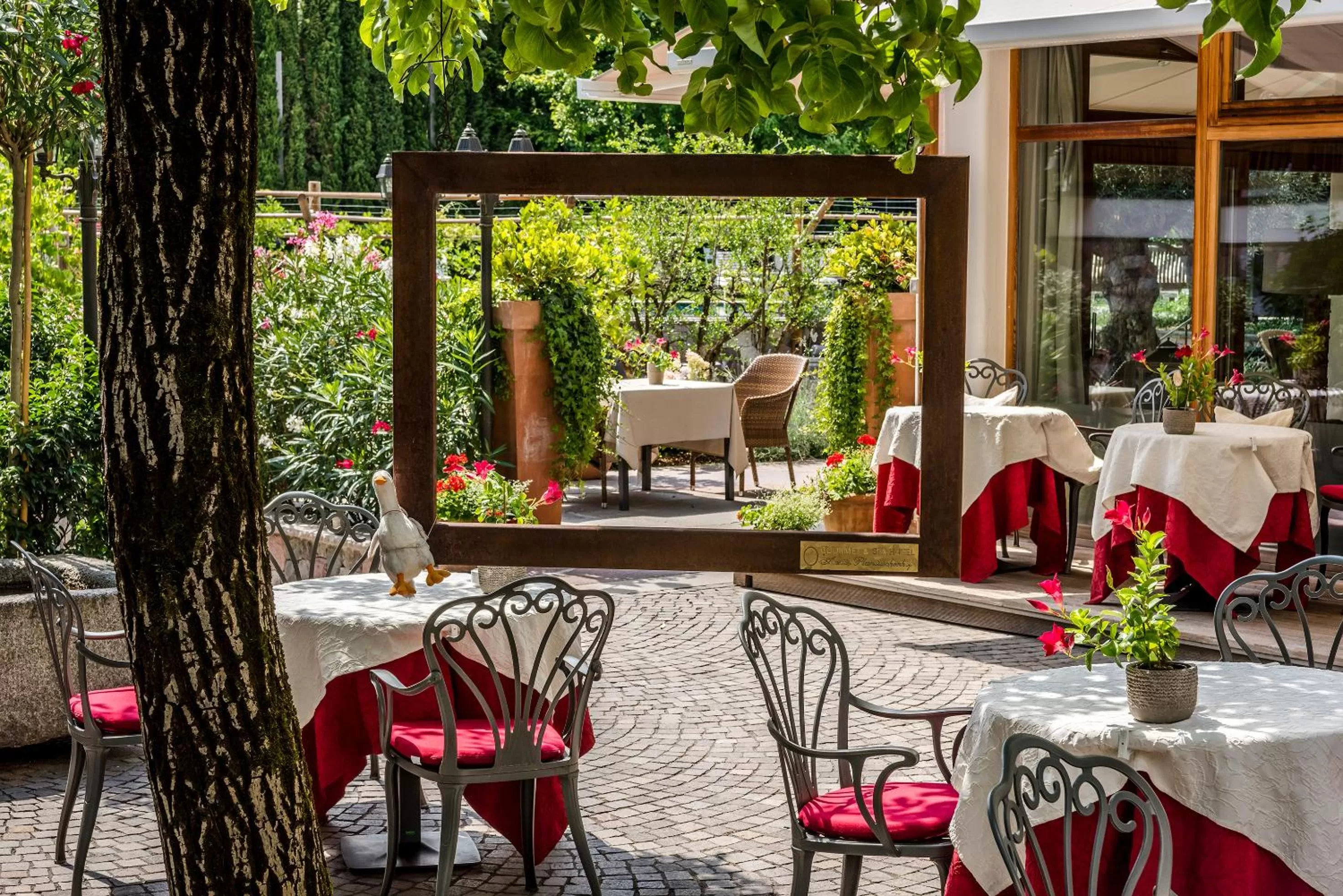 Patio in Hotel Ansitz Plantiz