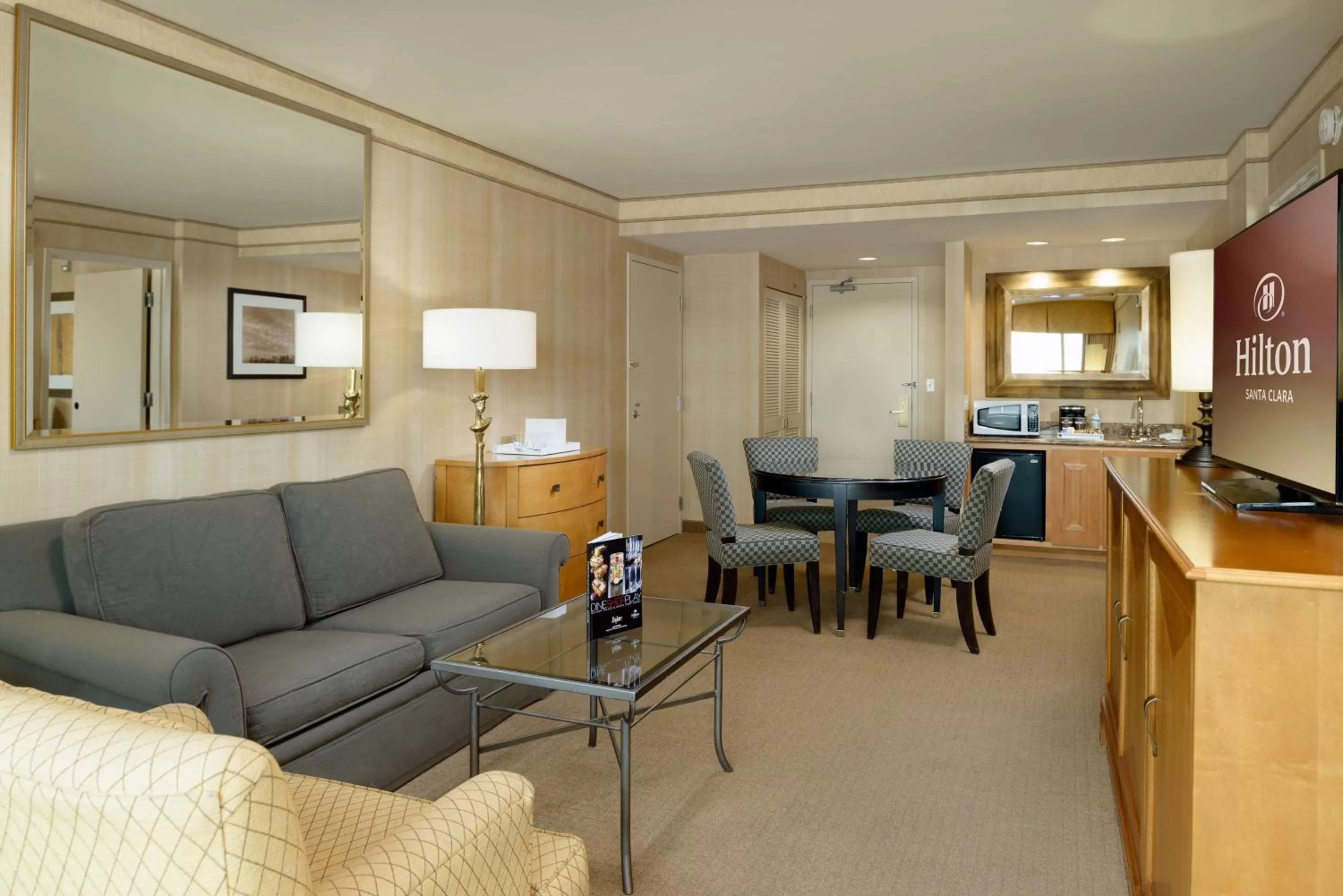 Bedroom in Hilton Santa Clara