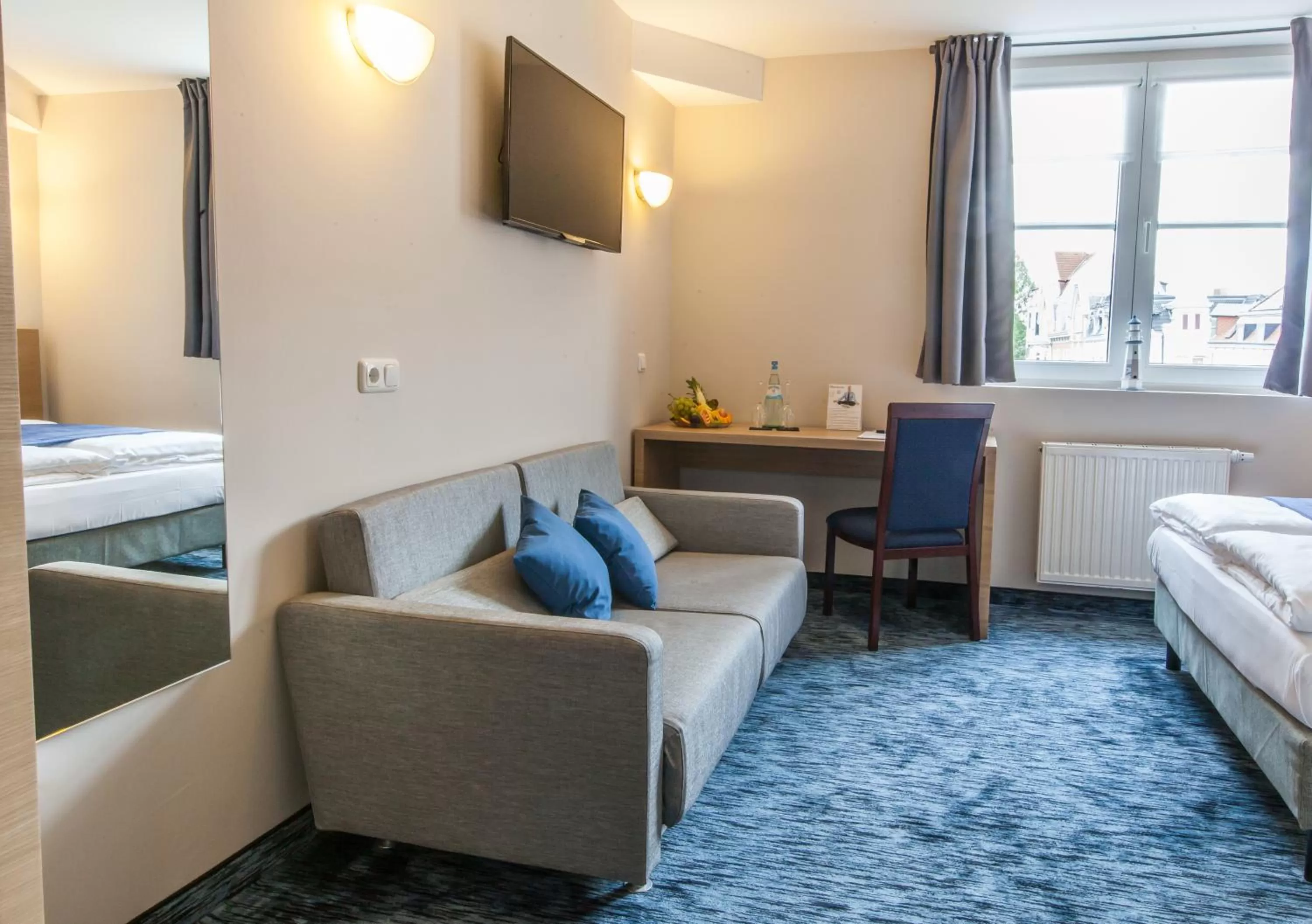 Day, Bed in Hotel am Fjord