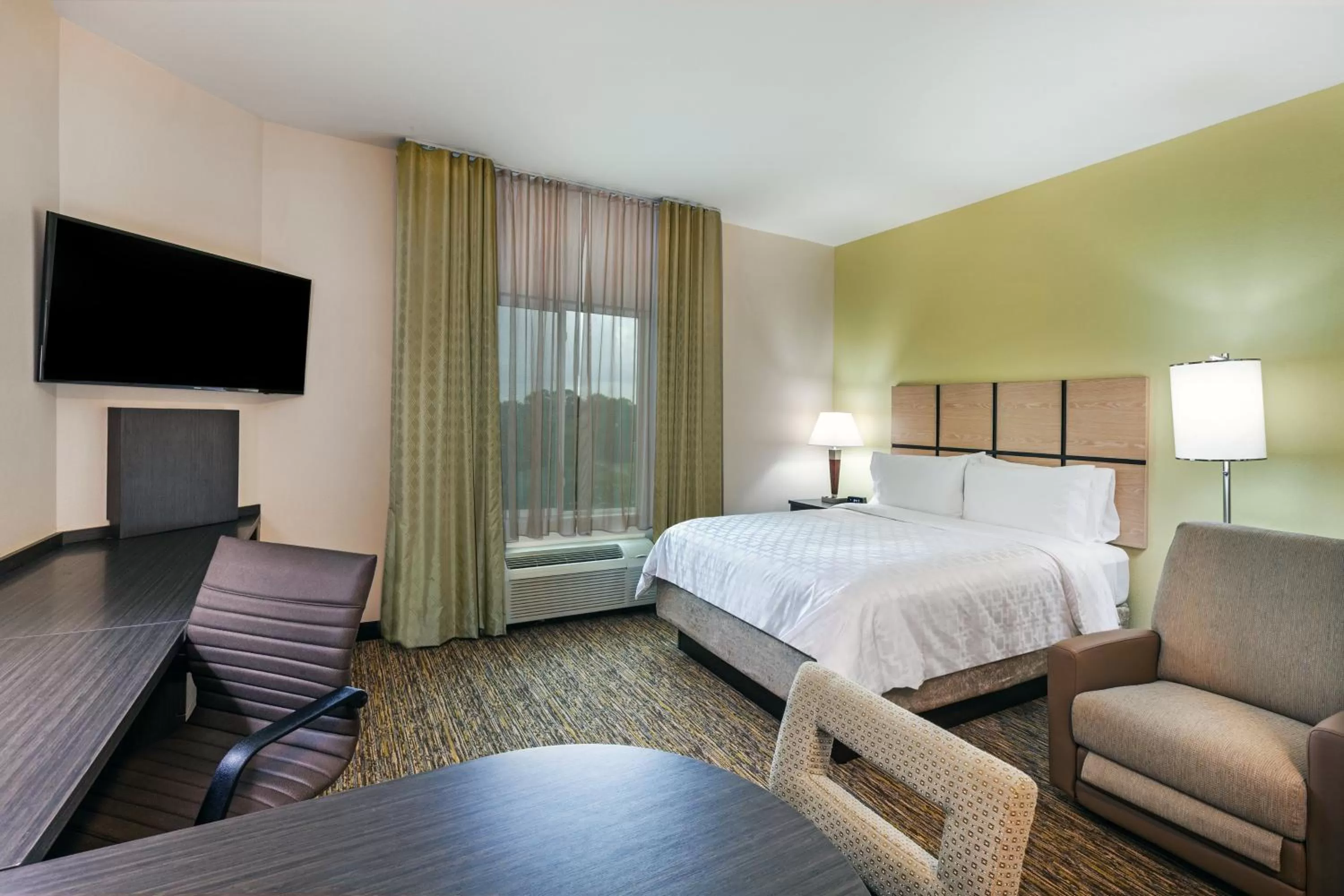 Photo of the whole room, Bed in Candlewood Suites - Houston - Pasadena by IHG