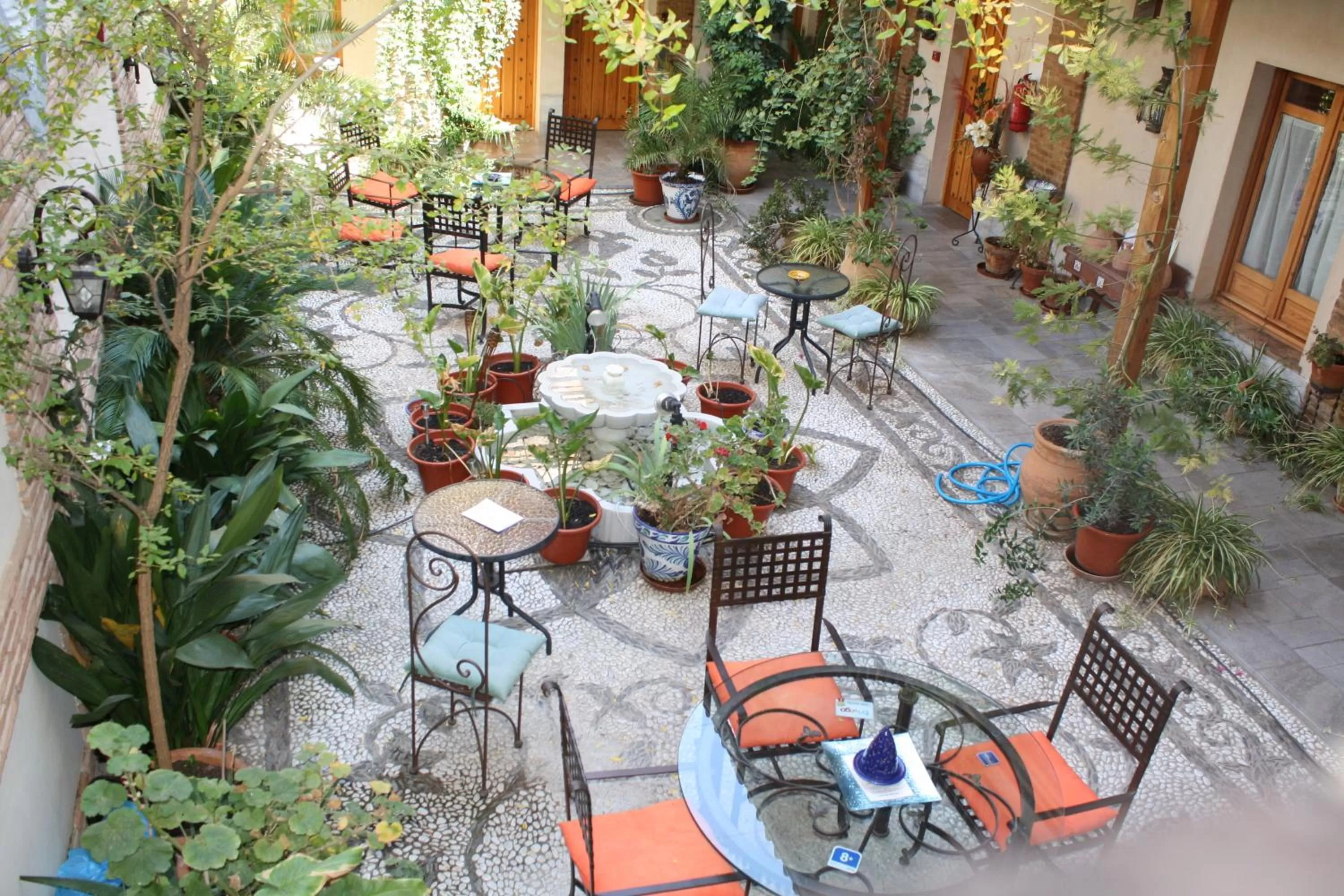 Patio in Abadía Hotel