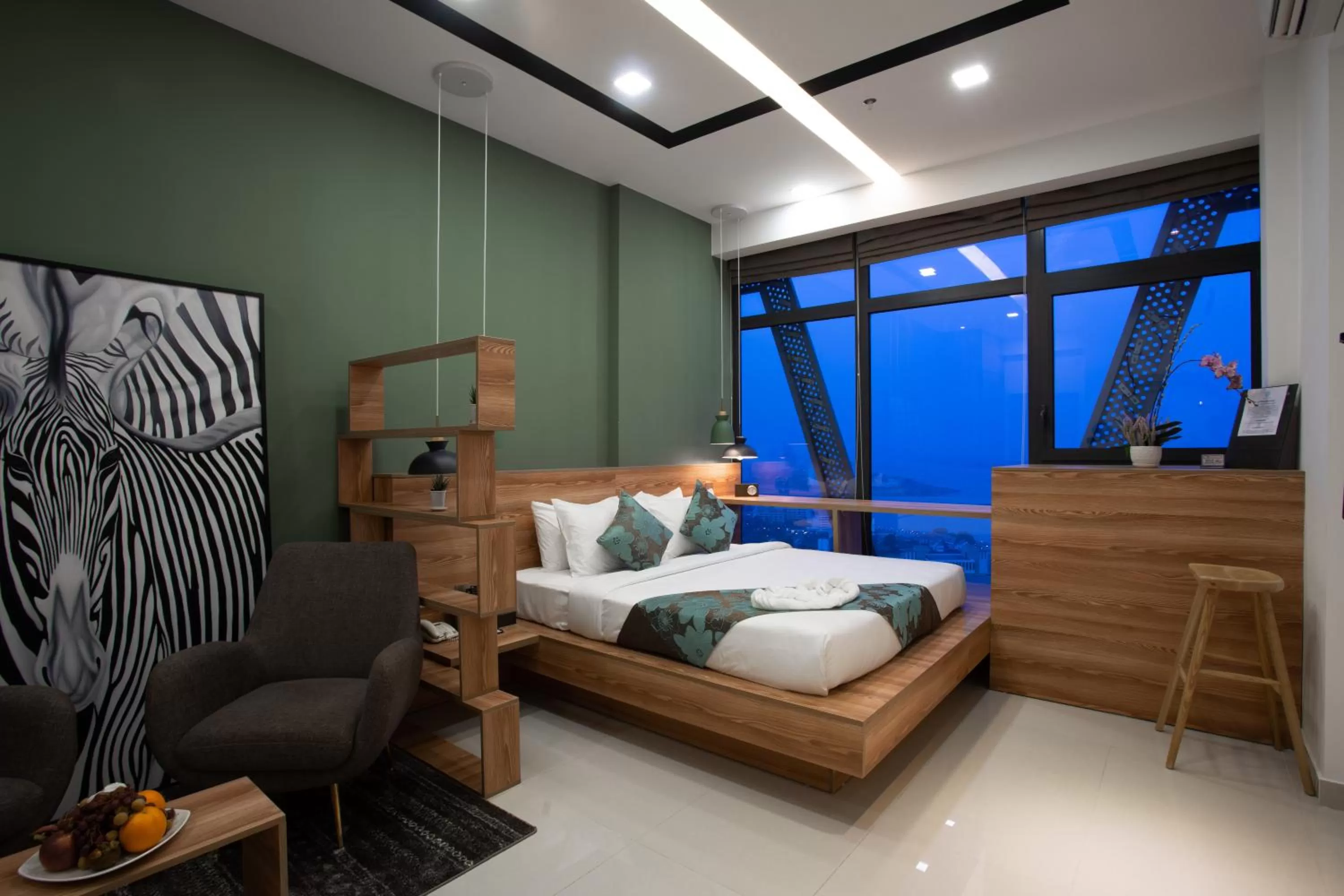 Bedroom, Bed in The Snowbell Hotel