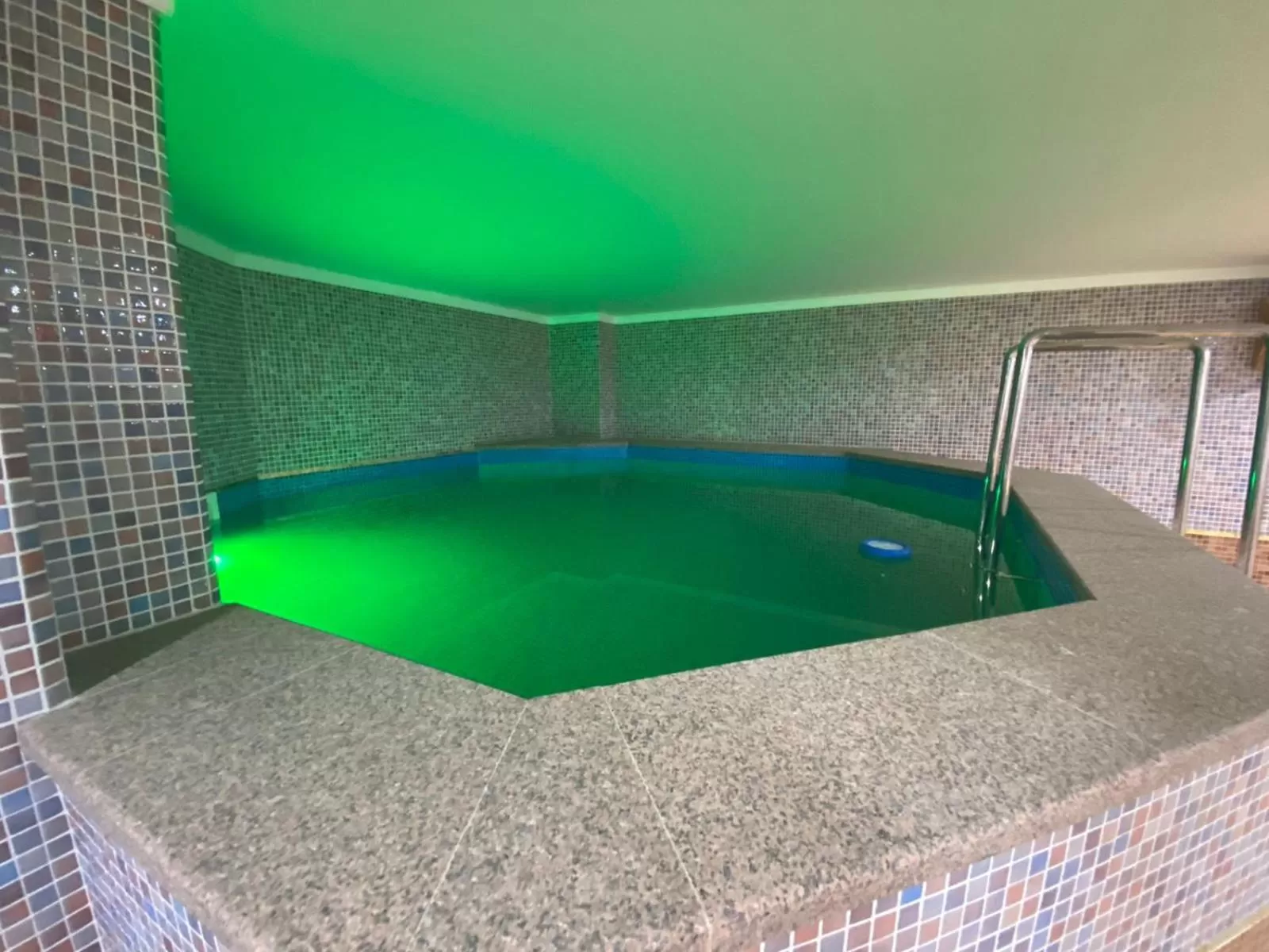 Swimming pool in MirOtel Hotel