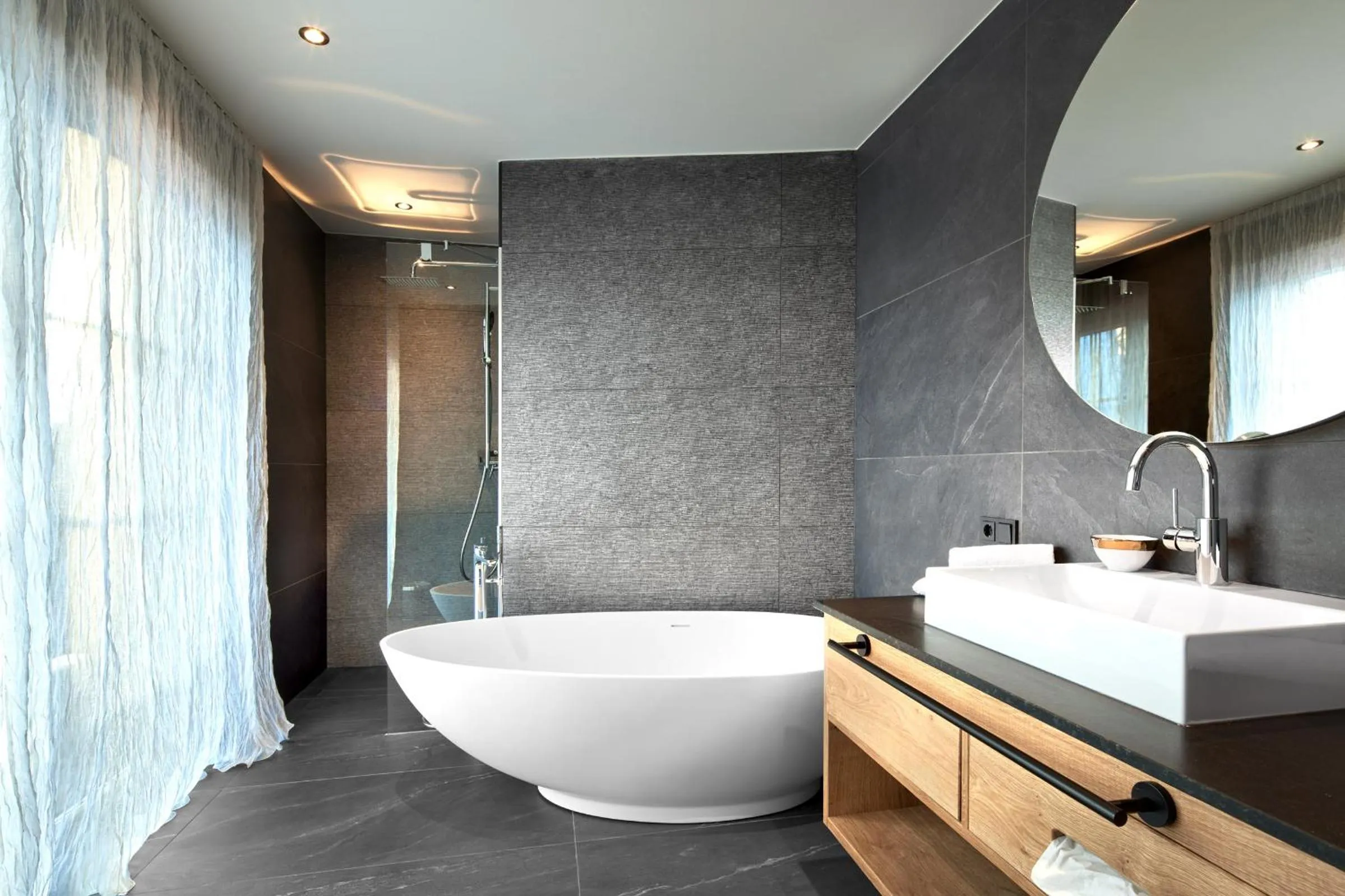 Shower in Romantikhotel Zell am See