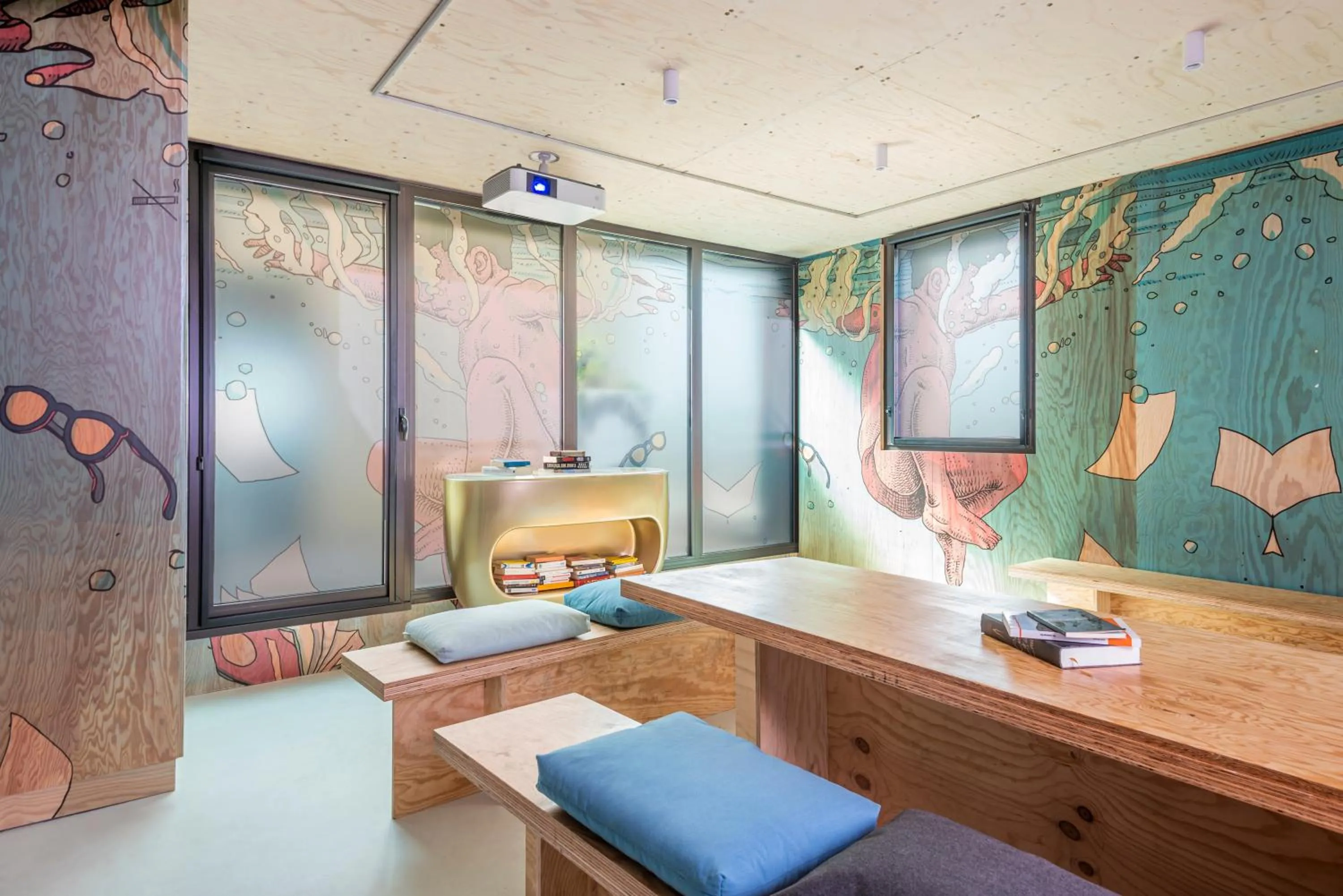 Seating area in JO&JOE Paris Gentilly - Auberge de Jeunesse