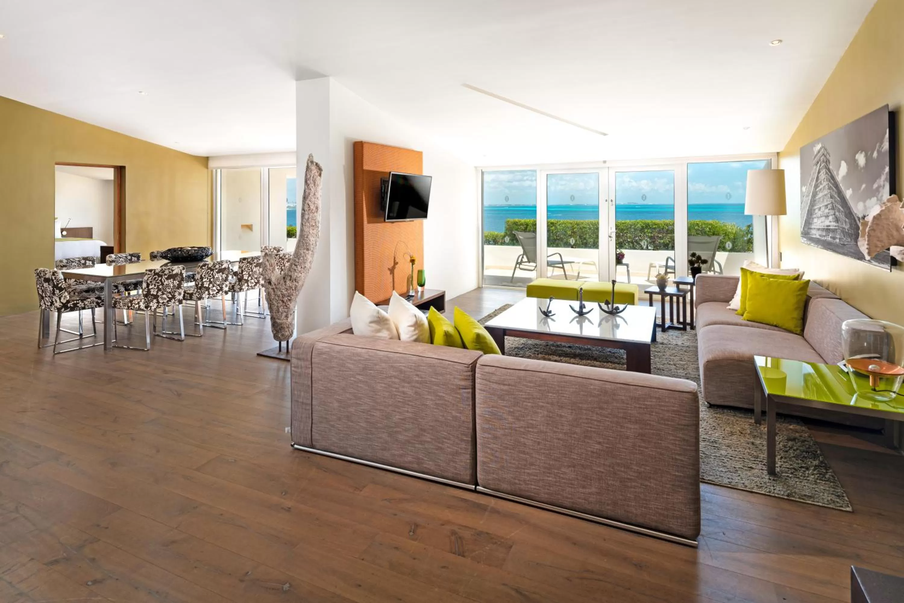 Bedroom in Presidente InterContinental Cancun Resort