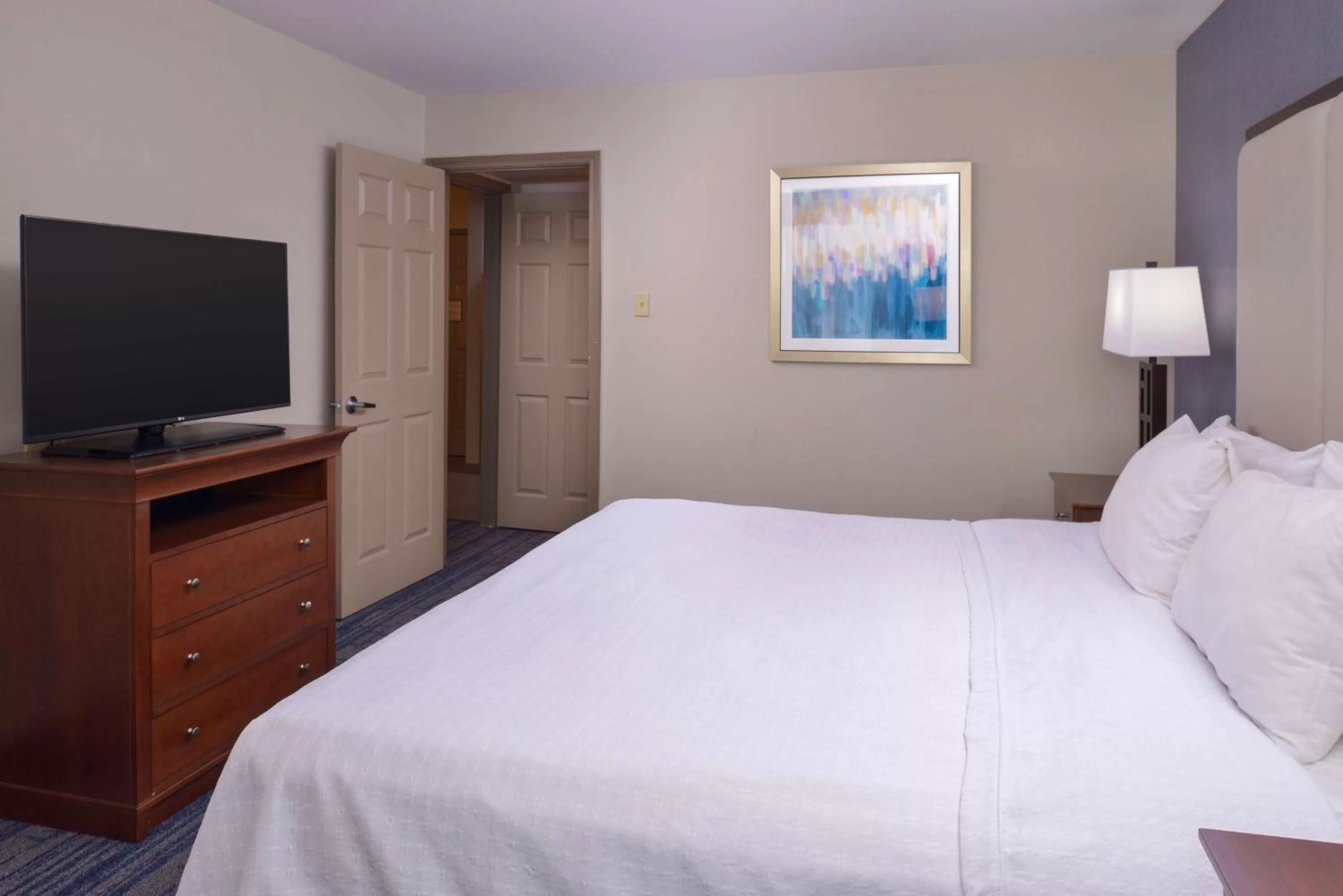 Bedroom, Bed in Homewood Suites by Hilton Dallas-Lewisville