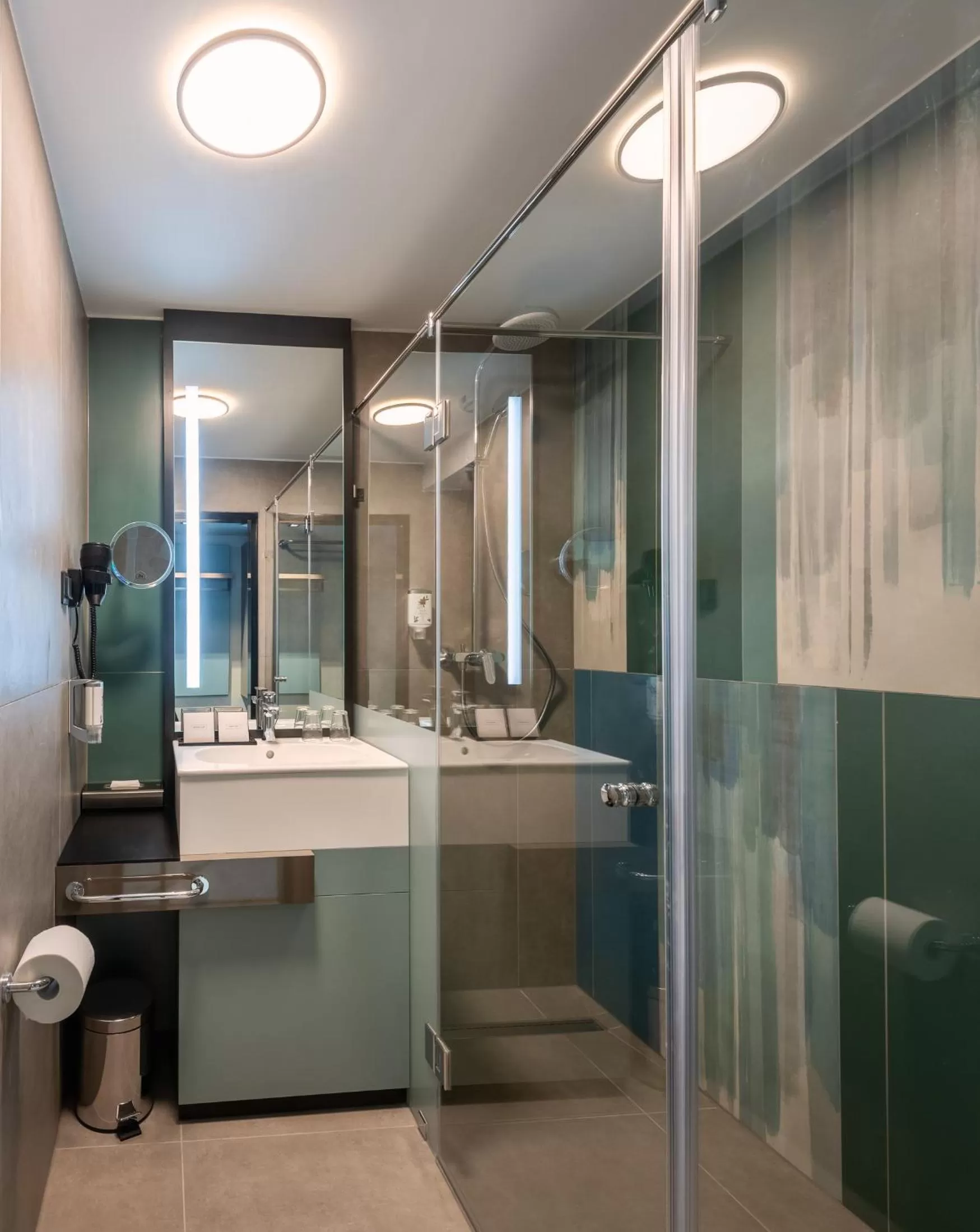 Bathroom in Hunguest Hotel Bál Resort