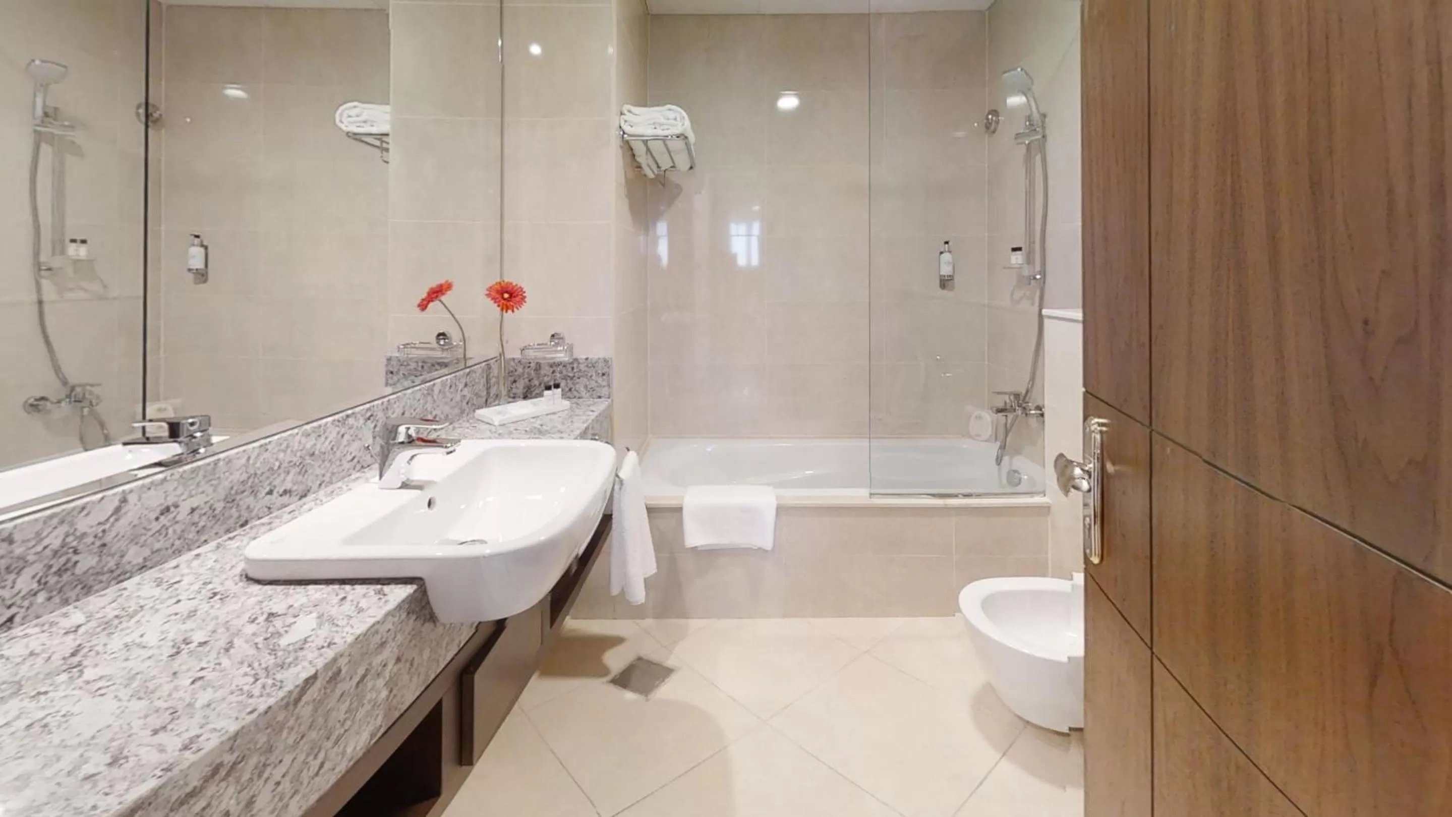 Bathroom in SUHA Park Hotel Apartments, Waterfront Jaddaf