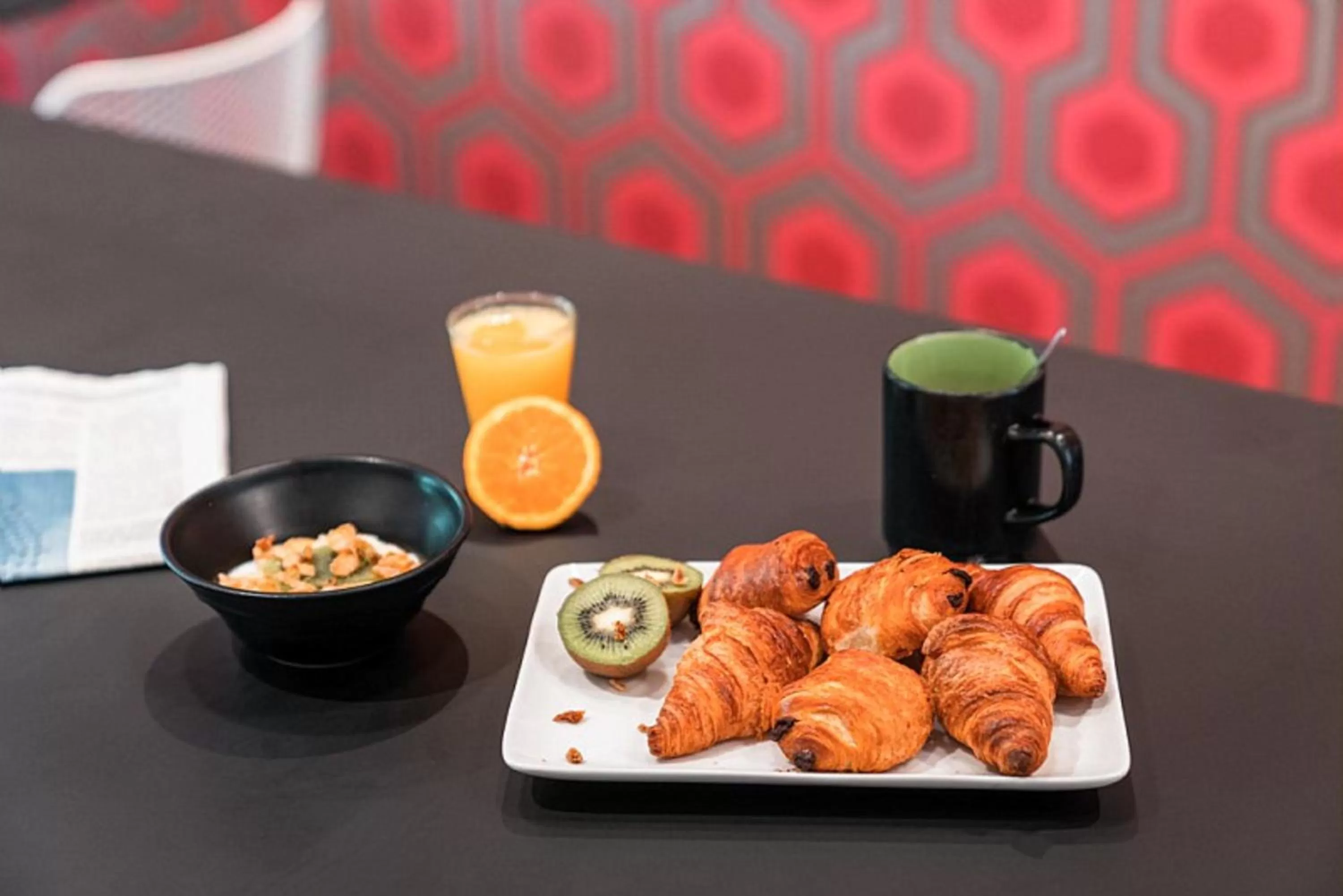 Food in ibis Styles Macon Centre