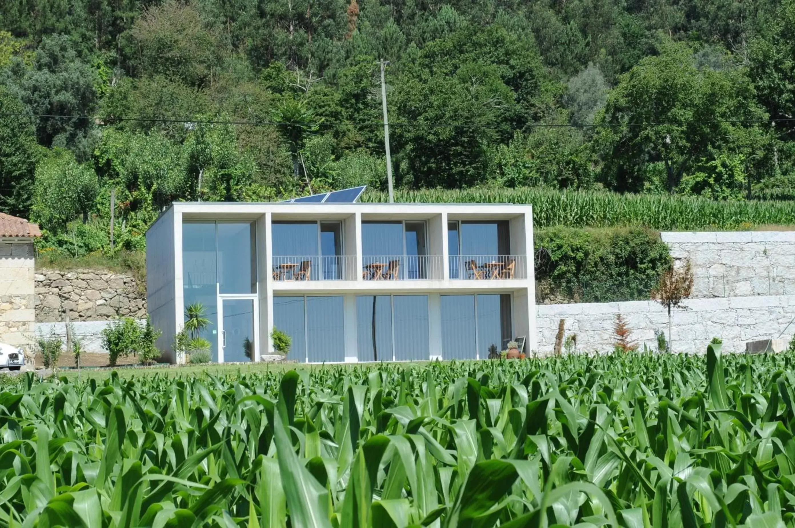 Three-Bedroom Villa in Quinta Pedras De Baixo Three-Bedroom Villa in Quinta Pedras De Baixo