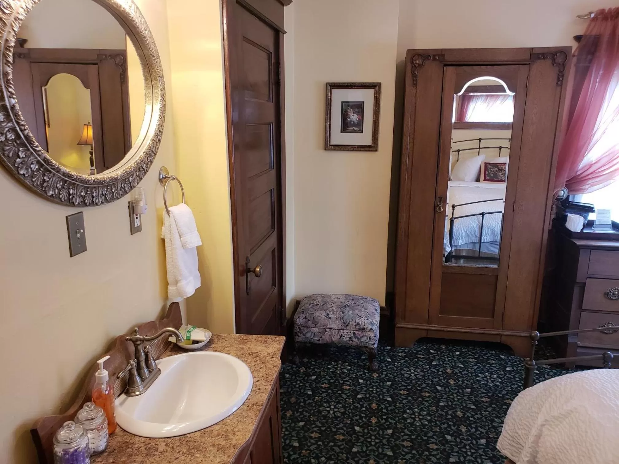 Bathroom in Greenbriar Inn